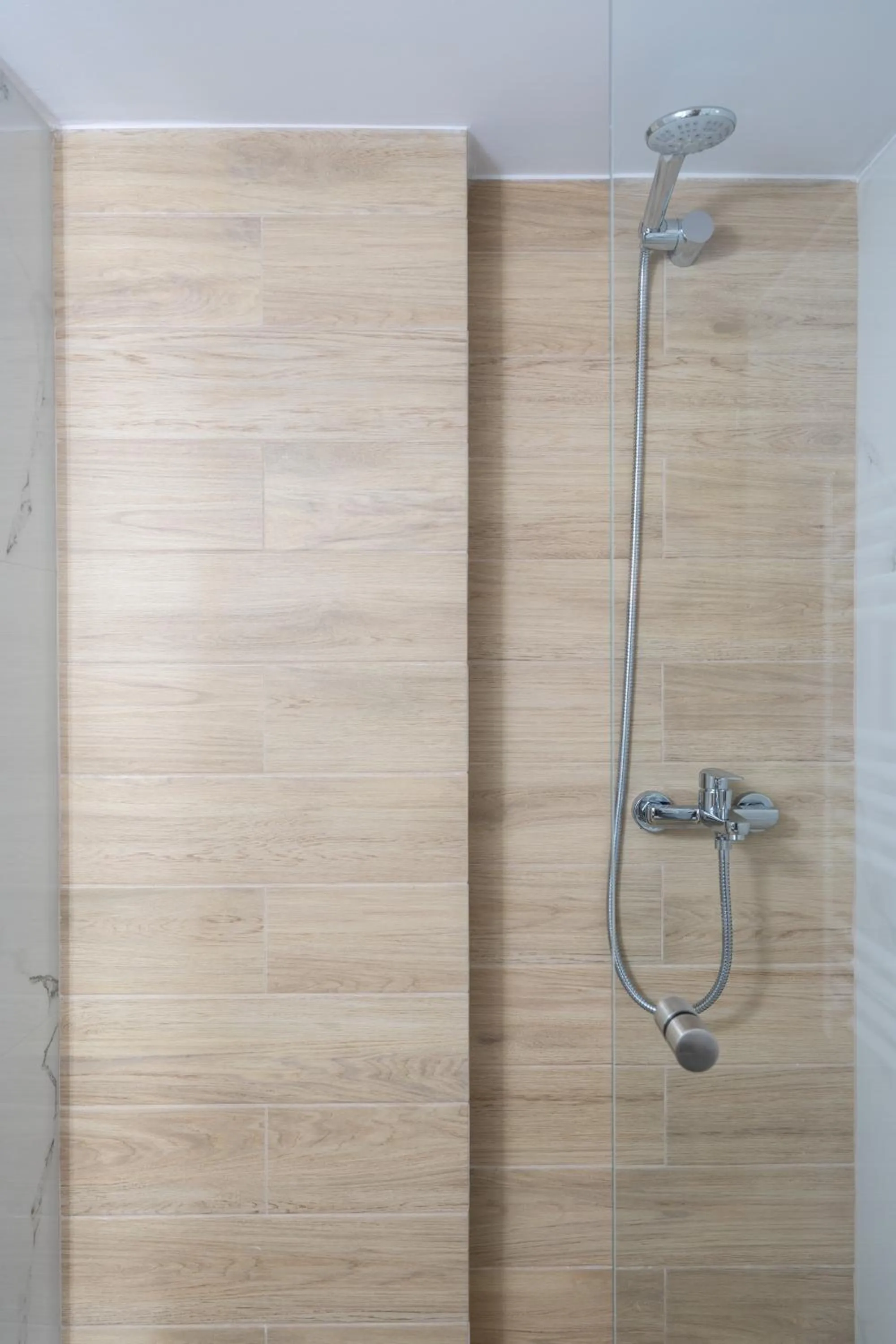 Shower in Starlight Residence