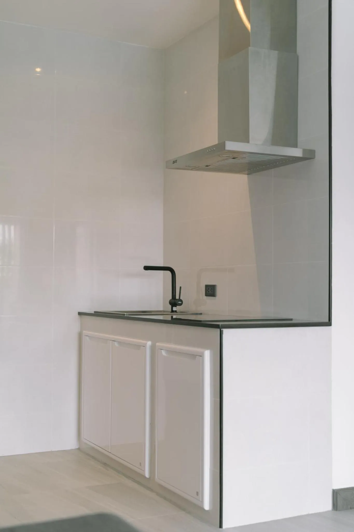 Kitchen or kitchenette in ONE LODGE Pattaya