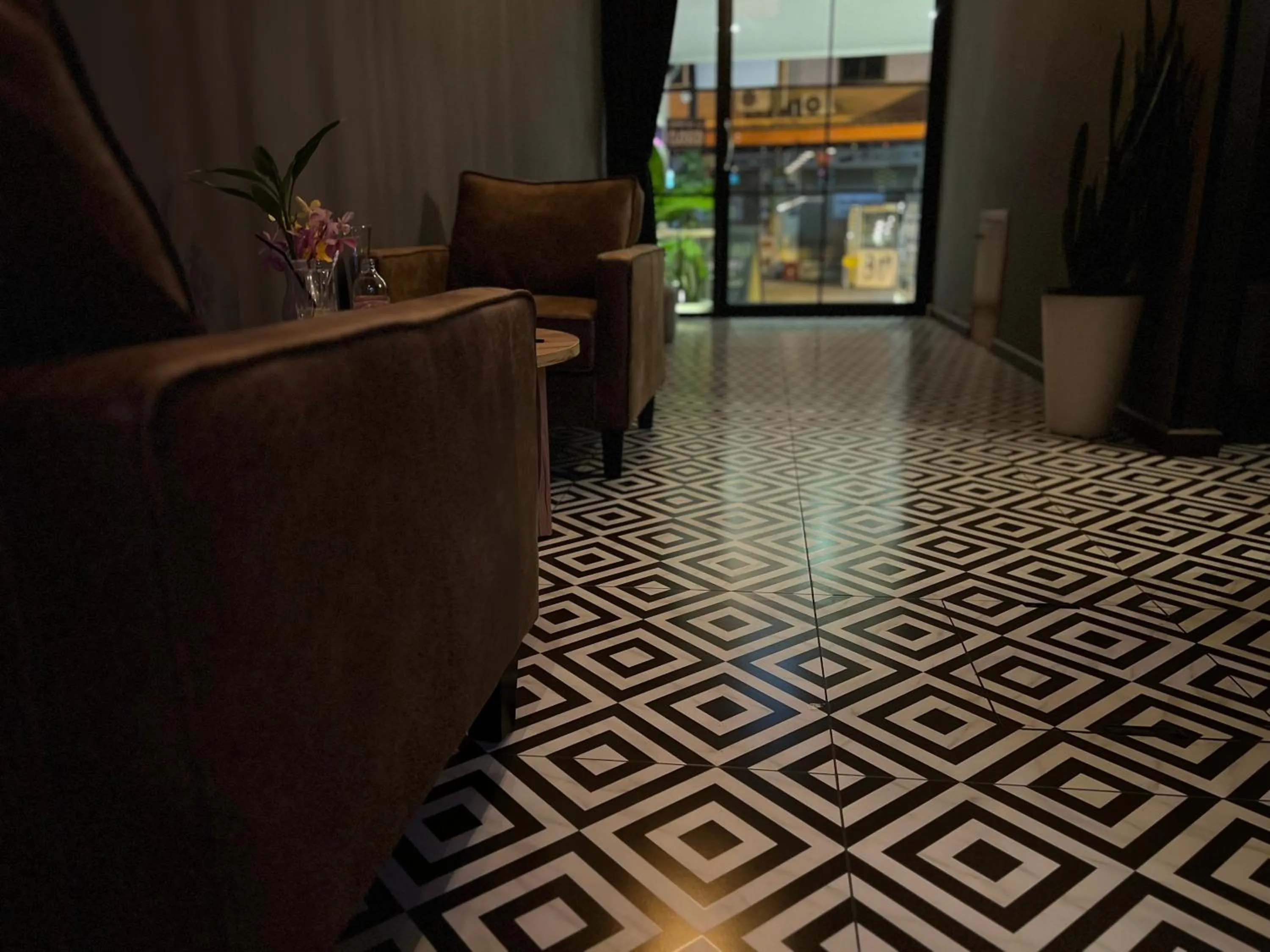 Lounge or bar in ONE LODGE Pattaya