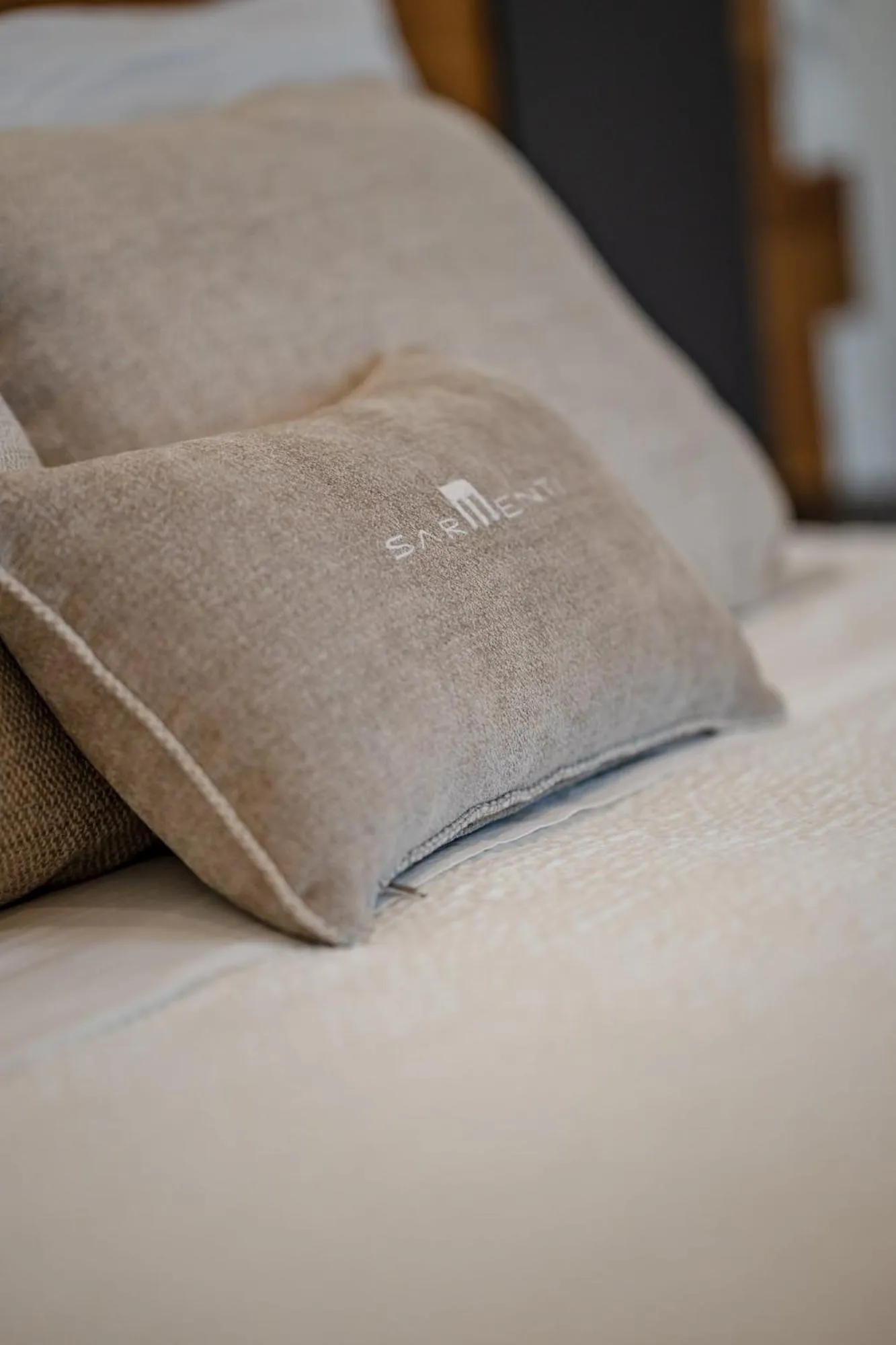 Logo/Certificate/Sign, Bed in Sarmenti Agriresort