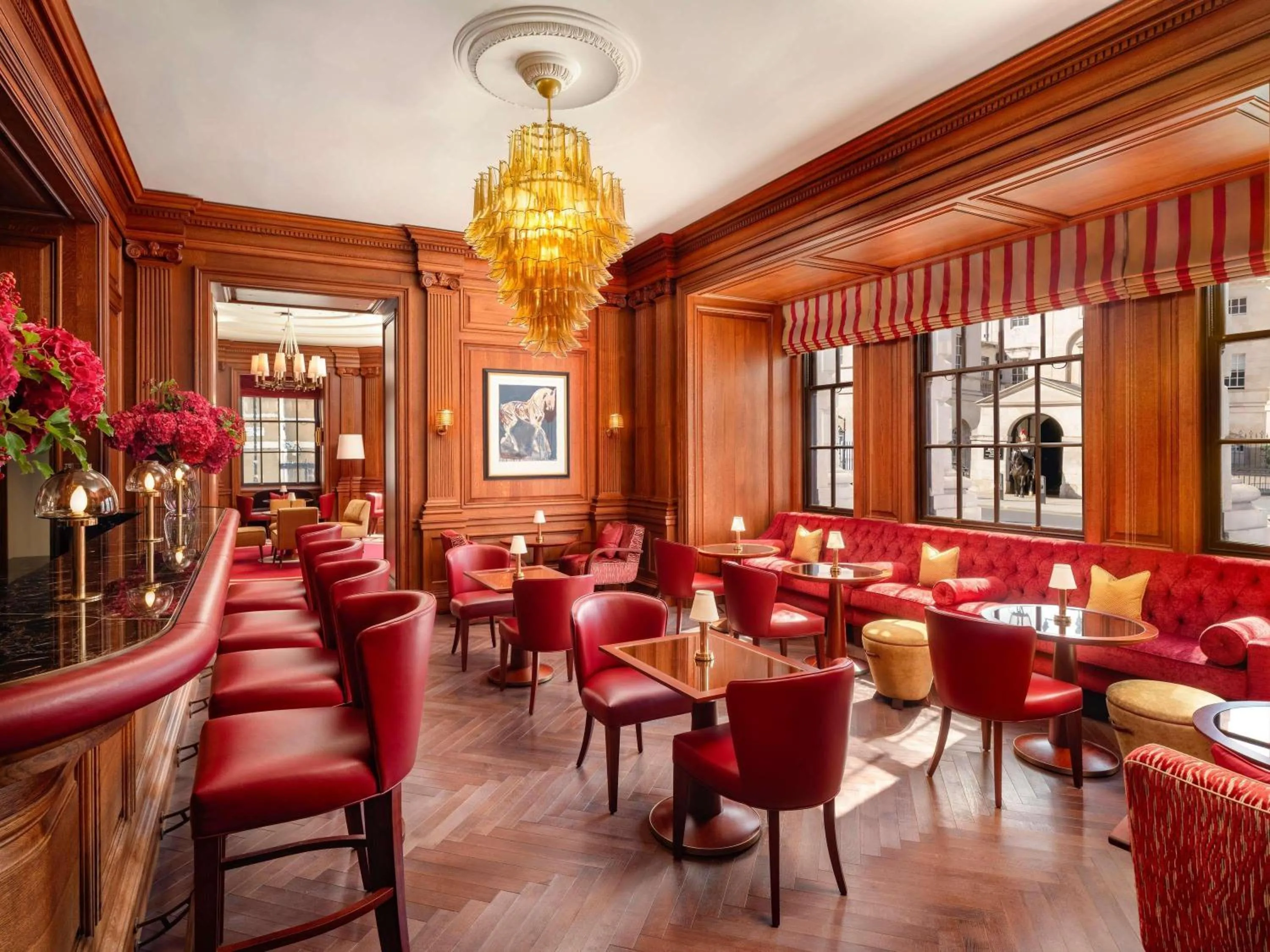 Lounge or bar in Raffles London at The OWO