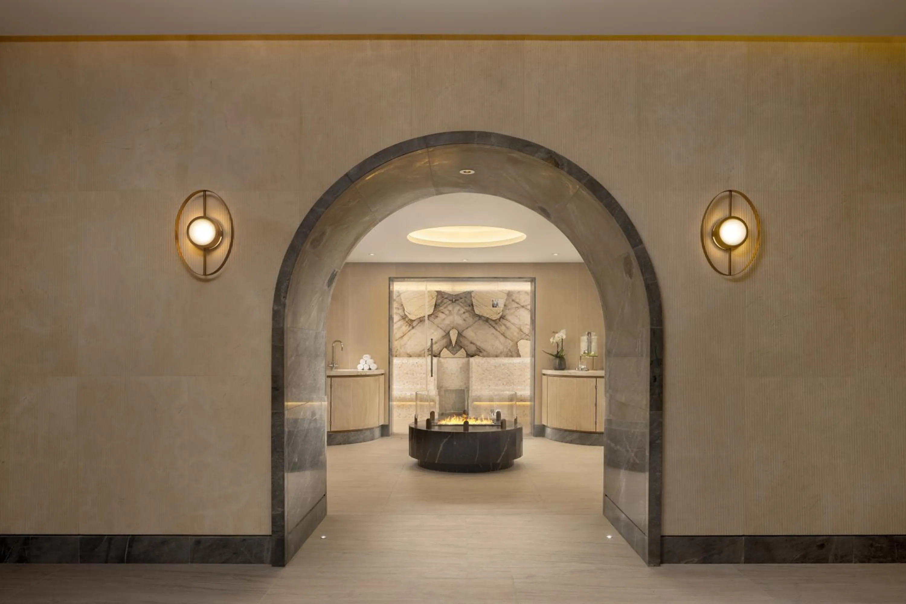 Spa and wellness centre/facilities in Raffles London at The OWO