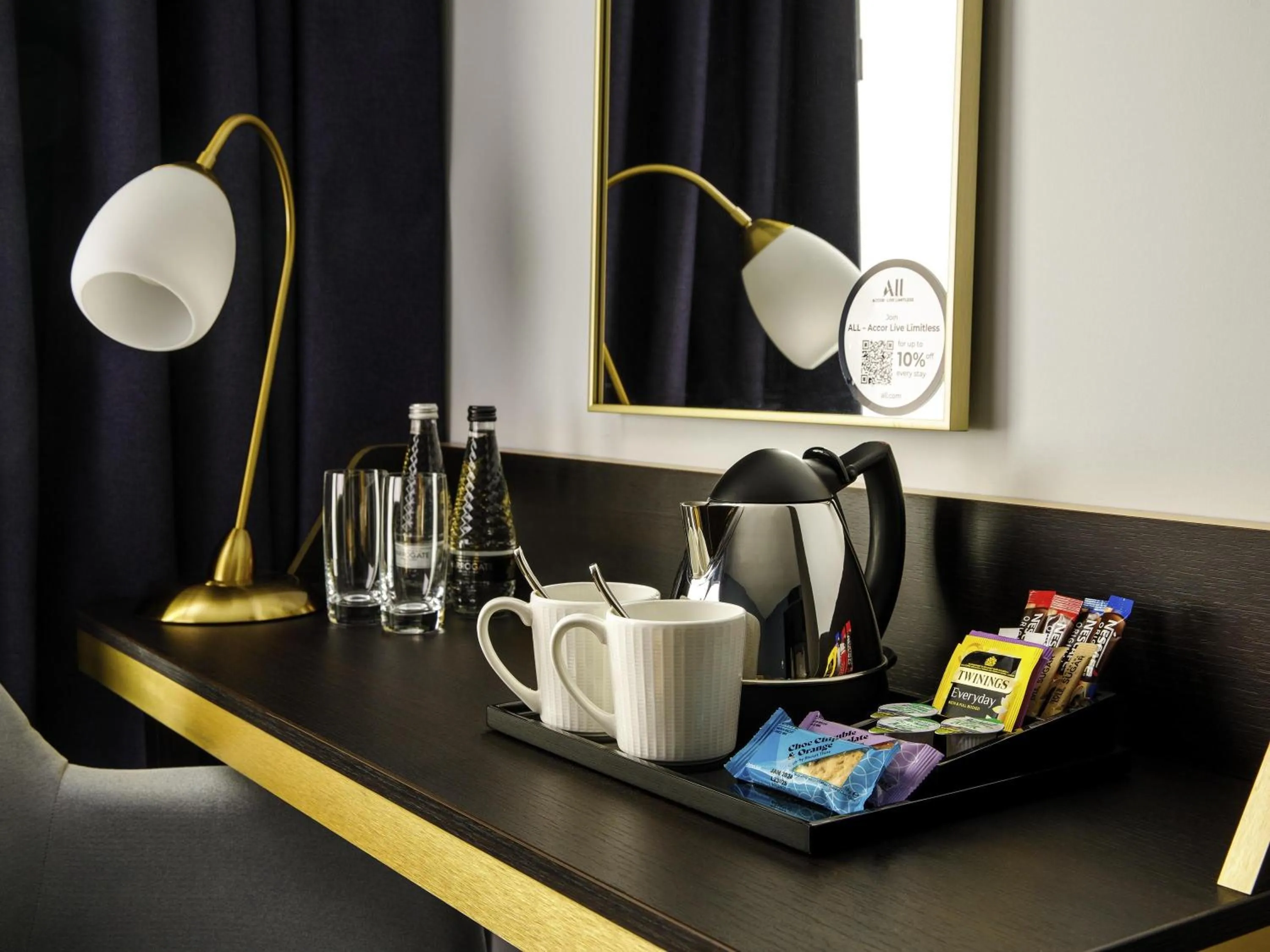 Bedroom in Mercure Paignton Hotel