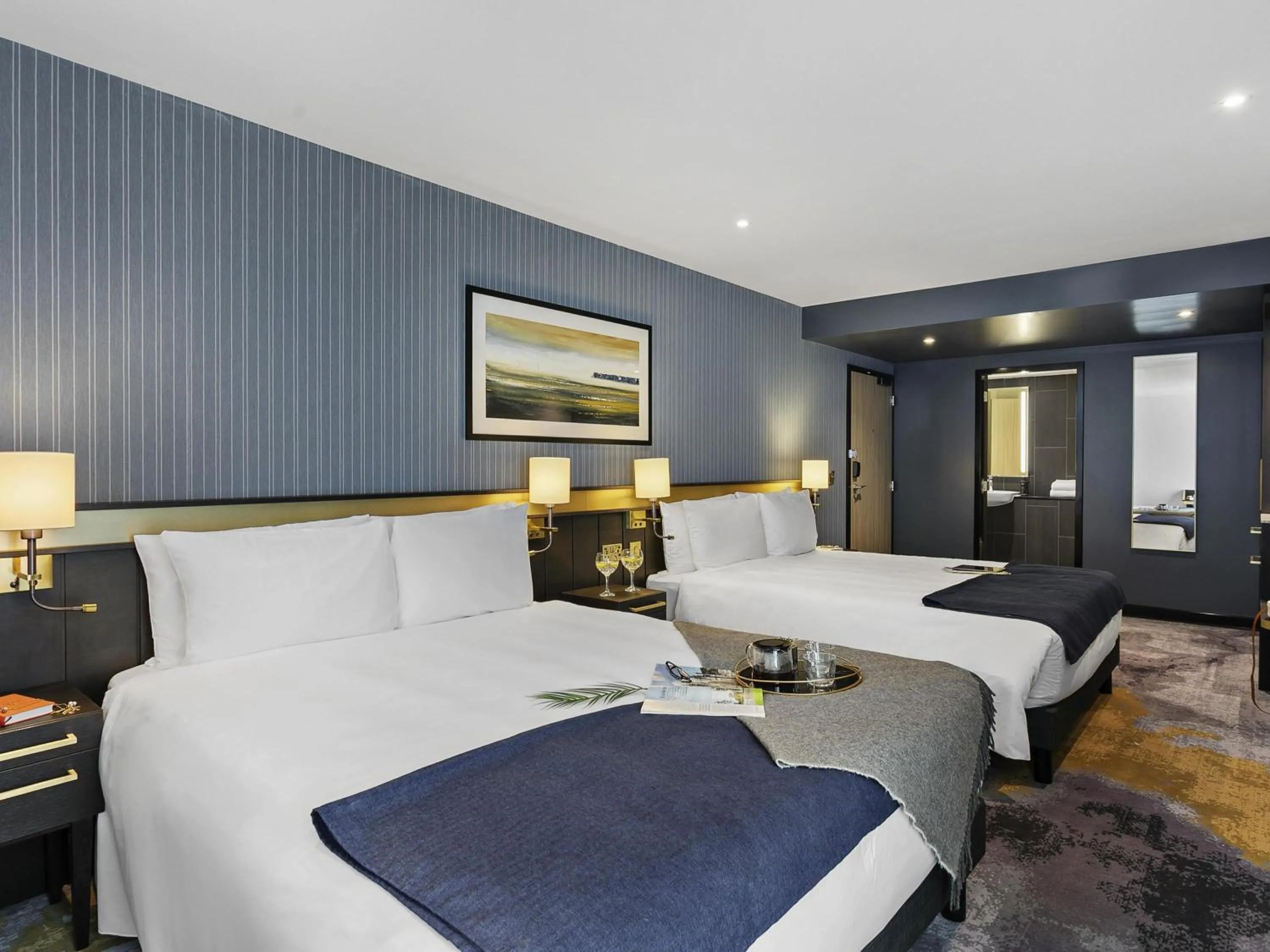 Bedroom, Bed in Mercure Paignton Hotel