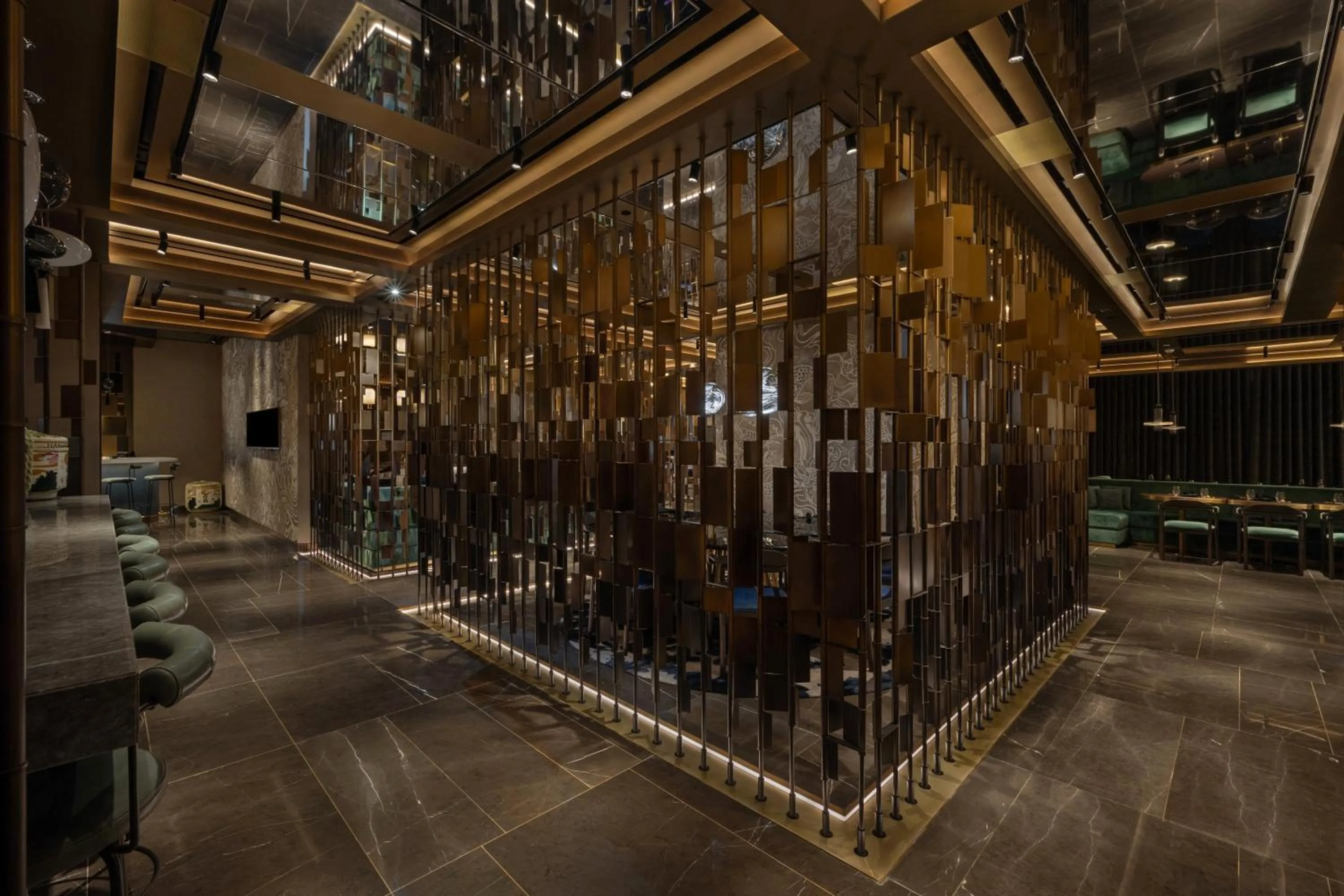 Restaurant/places to eat in SO/ Uptown Dubai