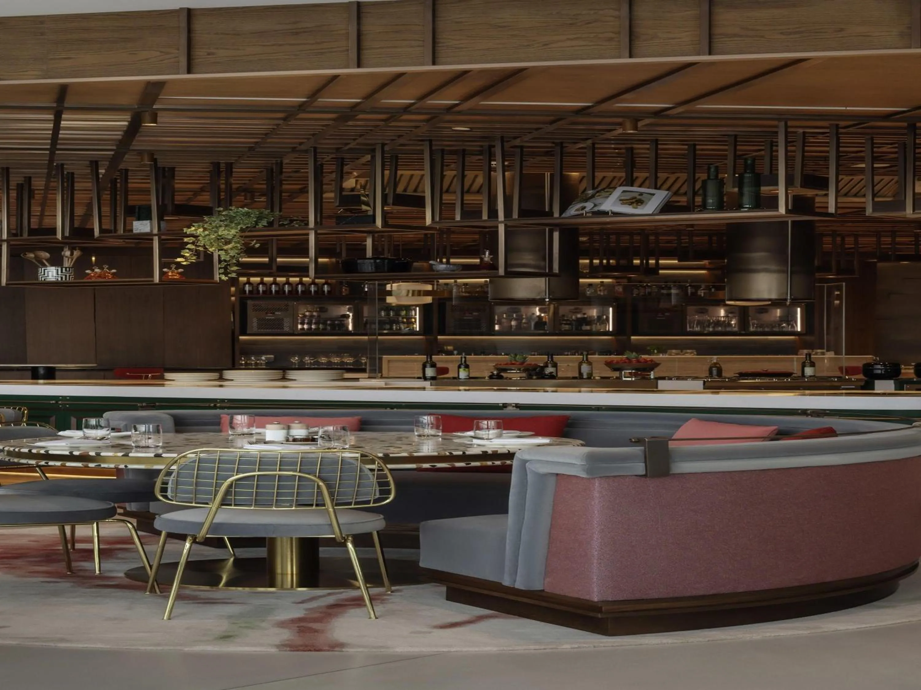 Restaurant/places to eat in SO/ Uptown Dubai