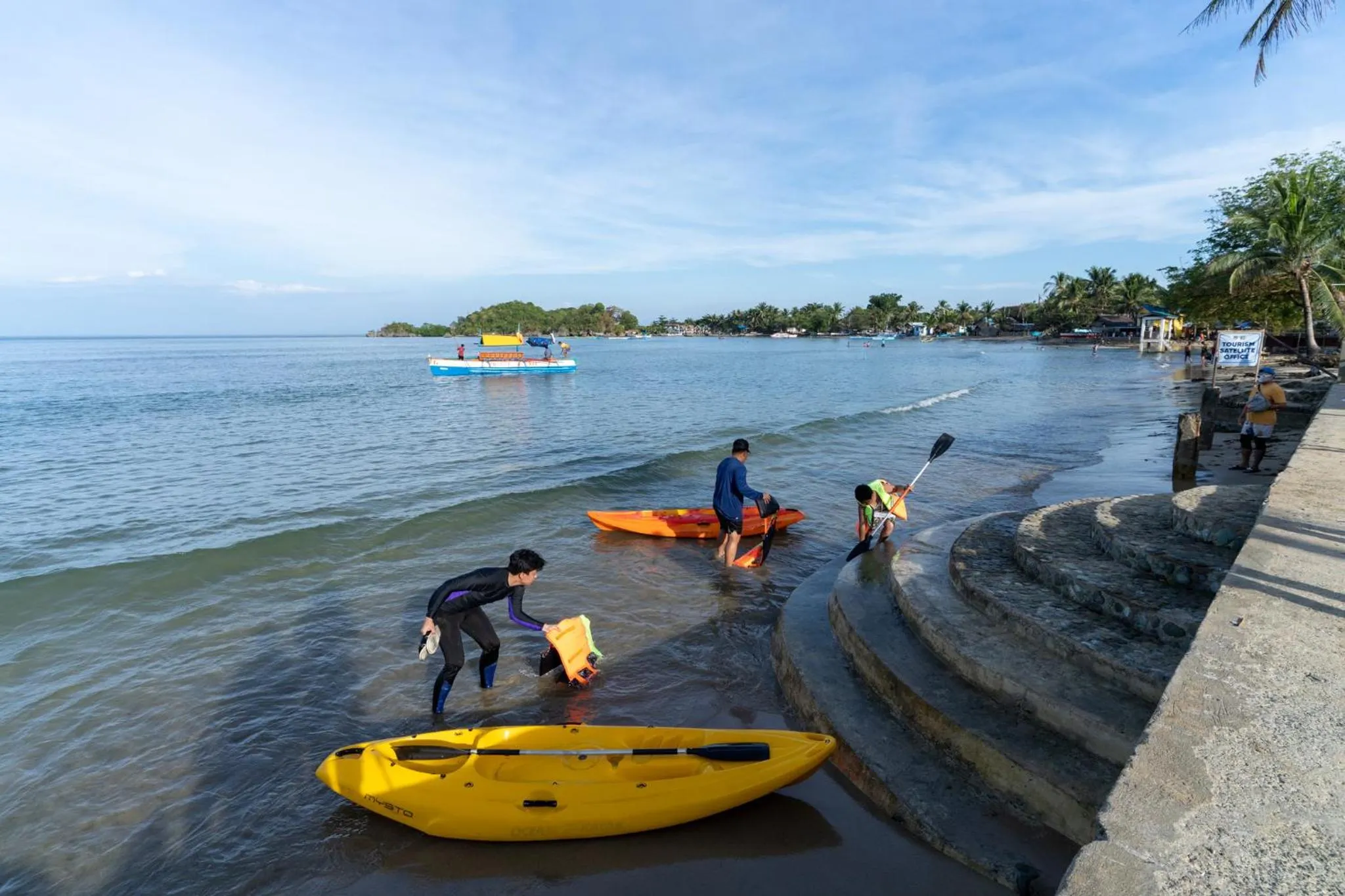 Day in Bamboo Paraiso Resort at Bolo Beach