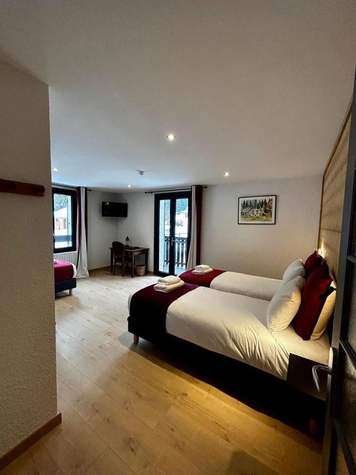 Bed in Hôtel Restaurant Le Madame