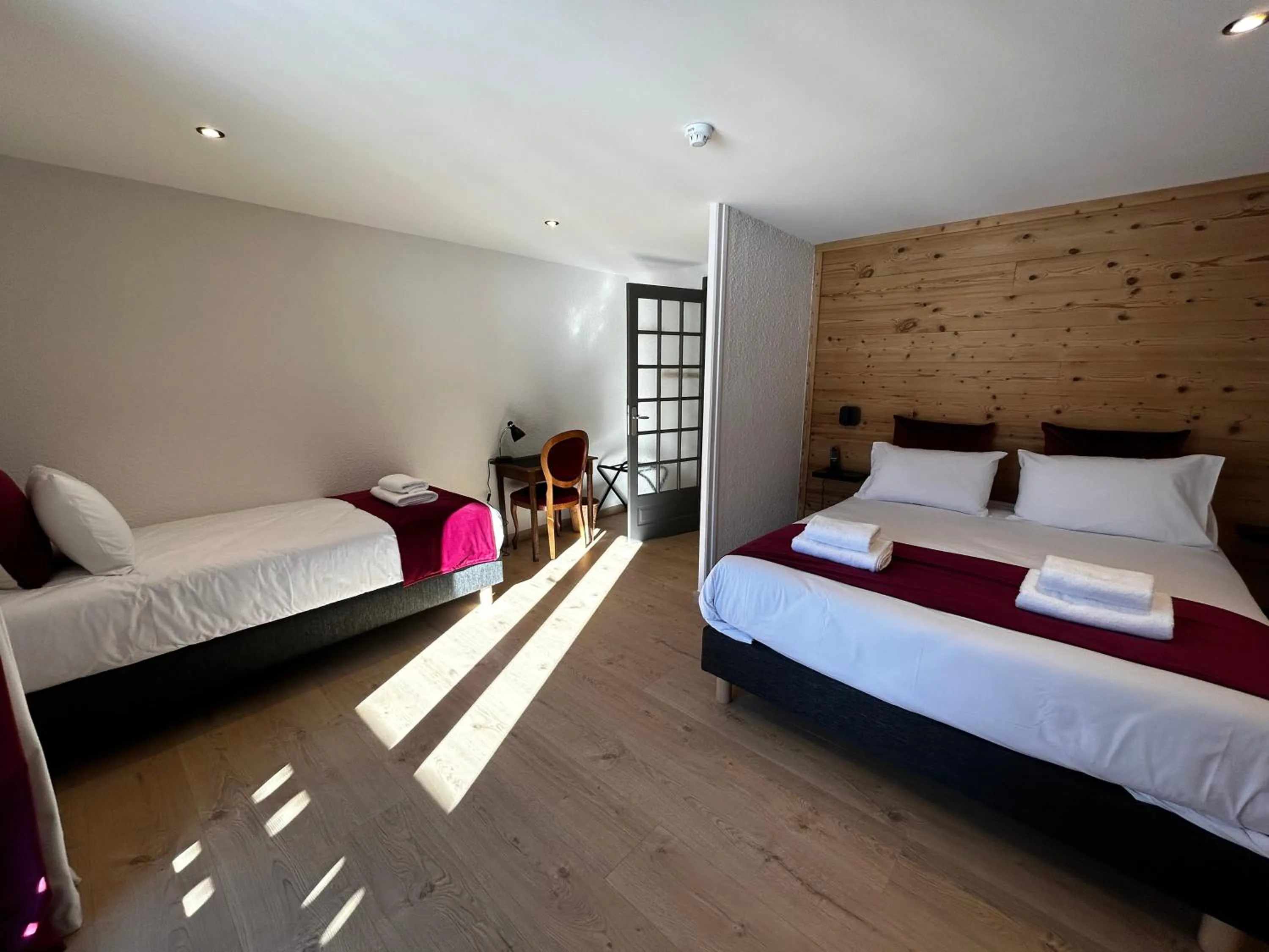 Bed in Hôtel Restaurant Le Madame