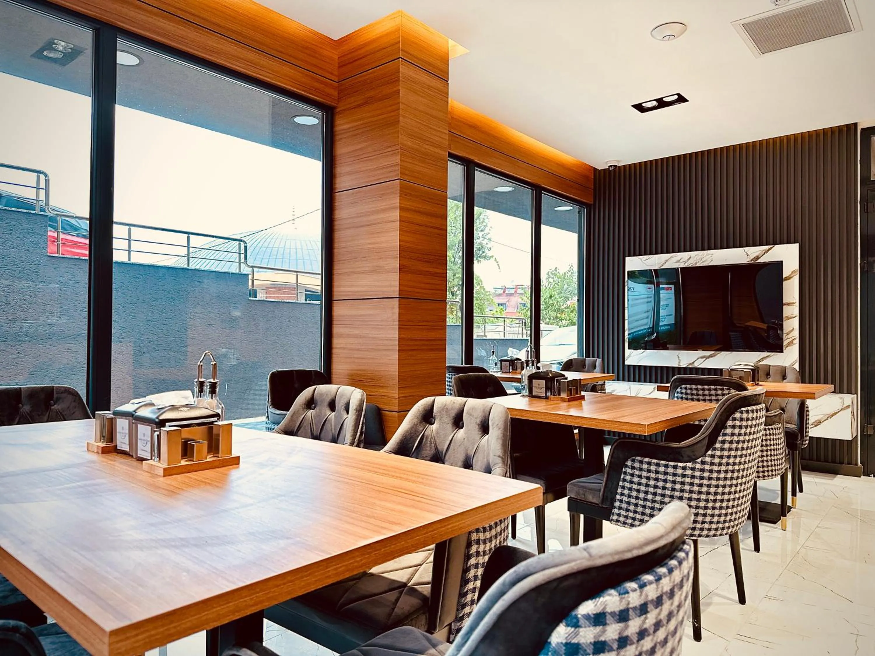 Restaurant/places to eat in Golden Inn Airport - TRABZON