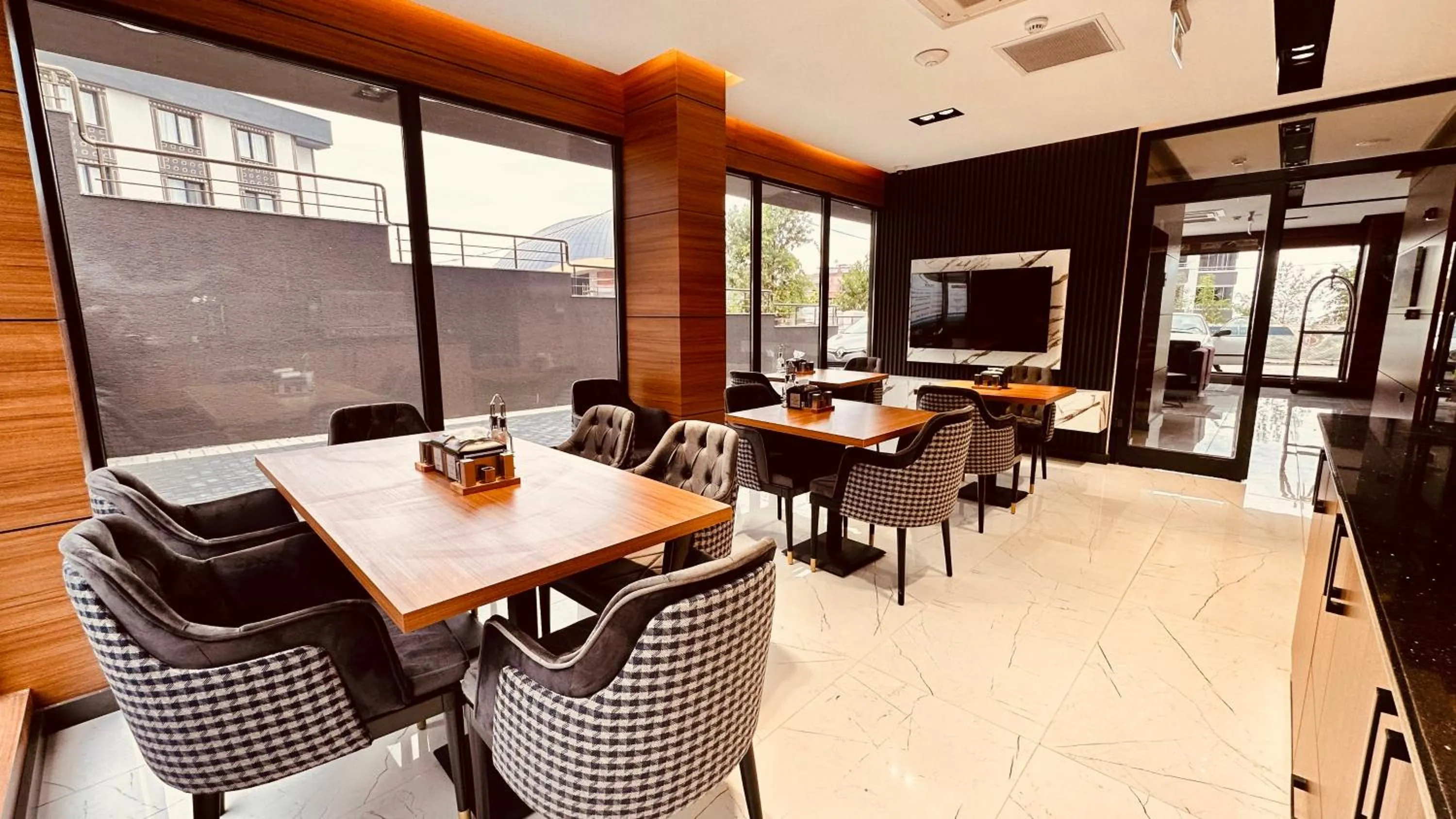 Restaurant/places to eat in Golden Inn Airport - TRABZON