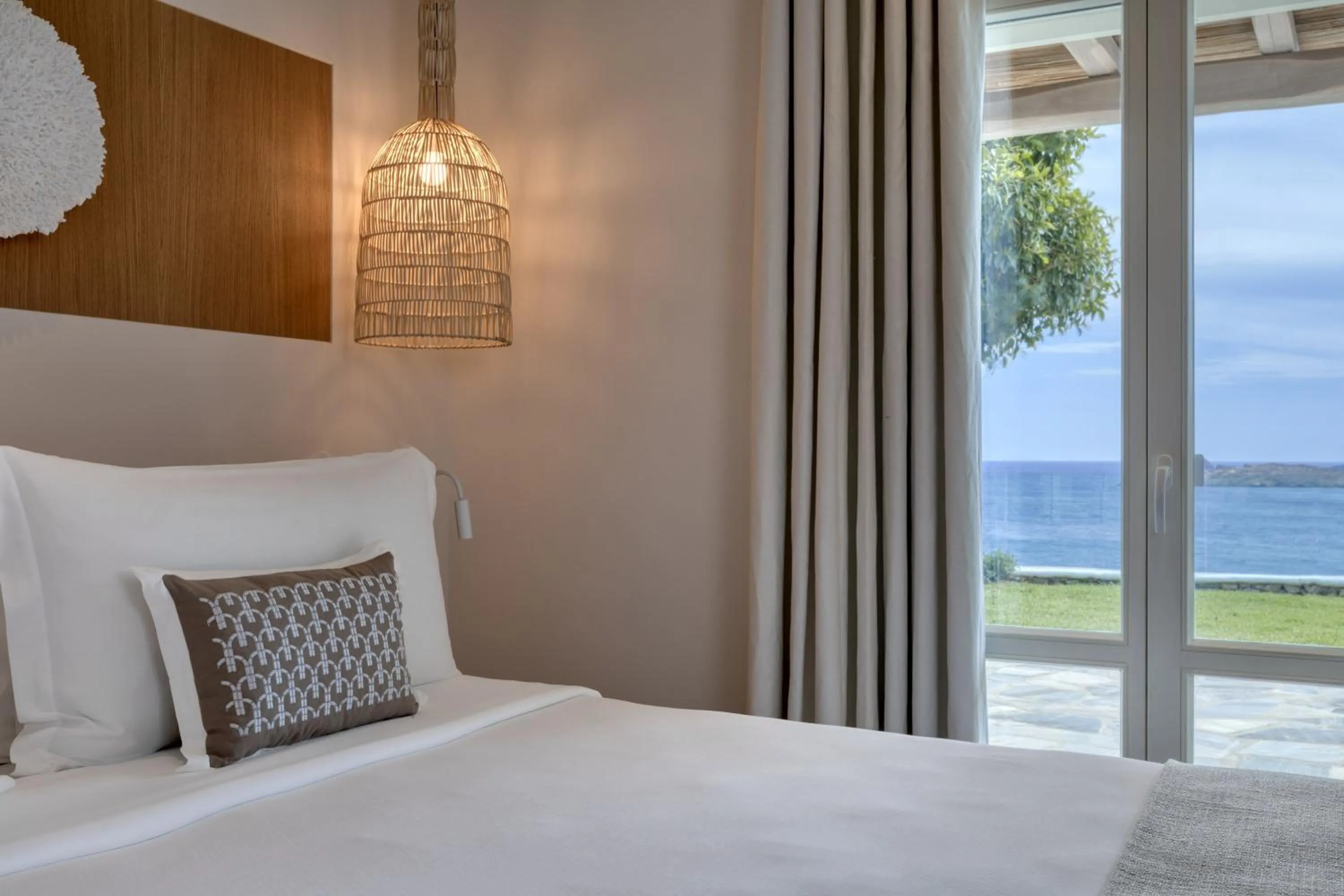 Bed in Santa Marina, A Luxury Collection Resort, Mykonos