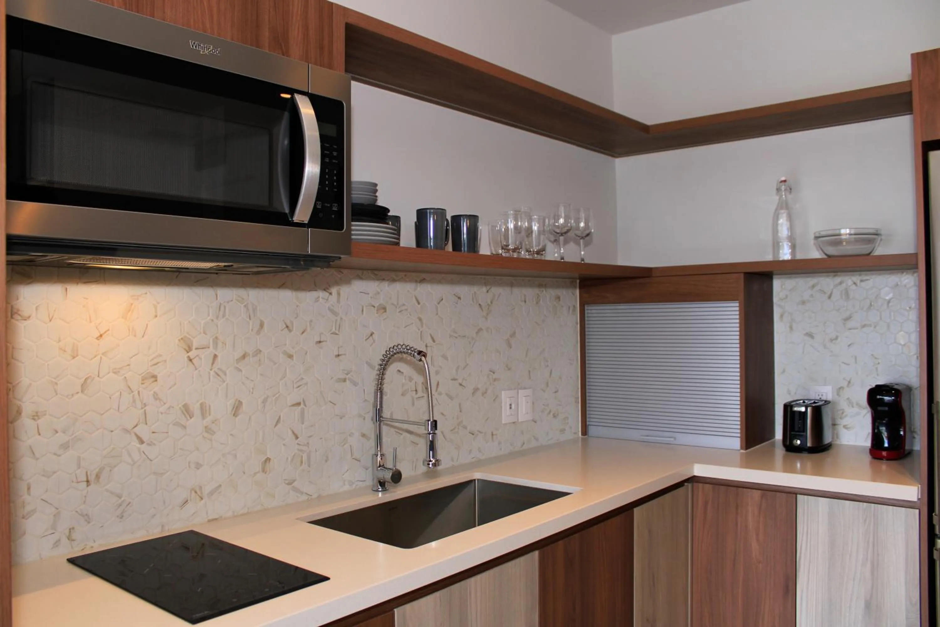 Kitchen or kitchenette in Singular Dream Vacation Rentals