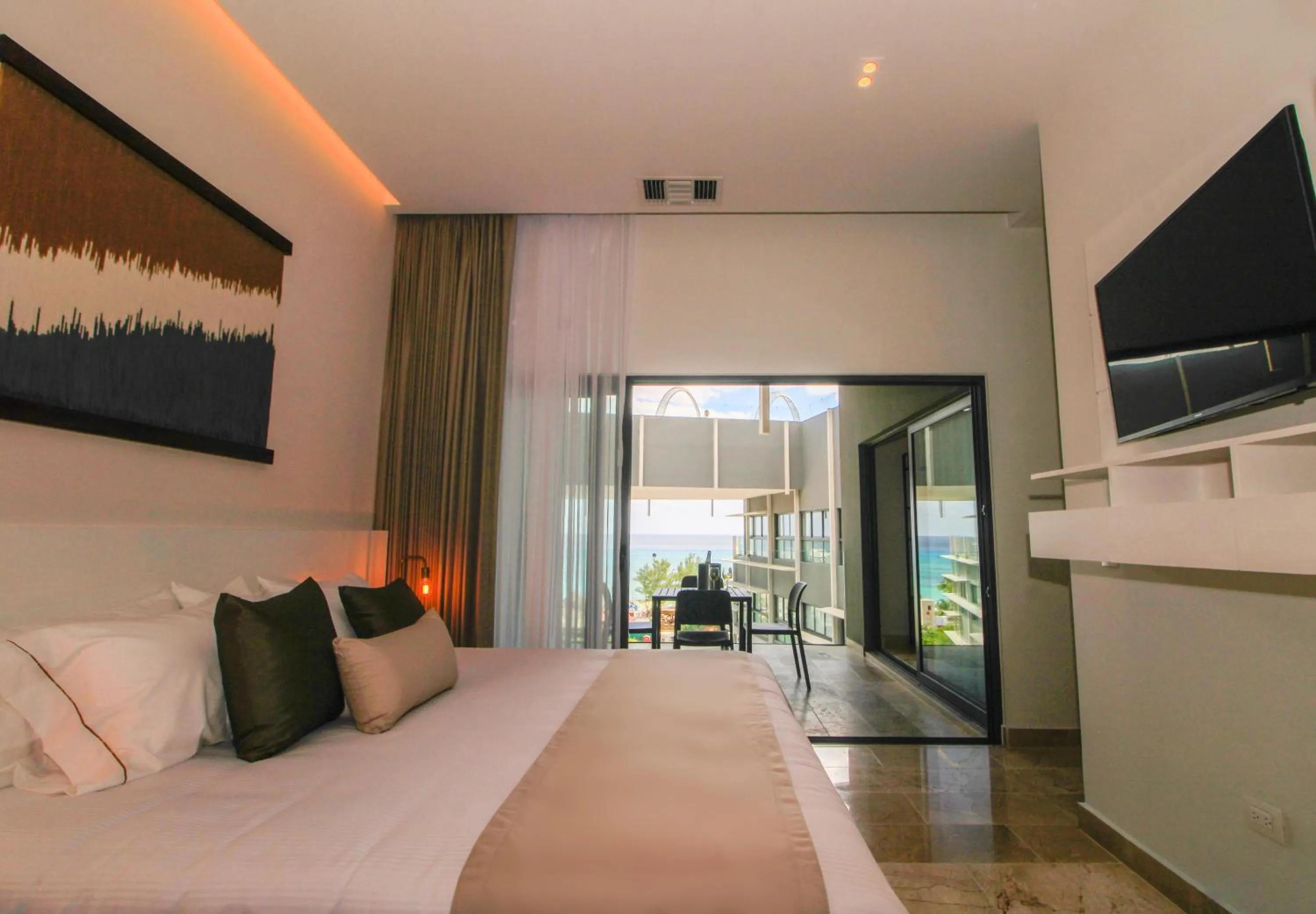 Balcony/Terrace, Bed in Singular Dream Vacation Rentals