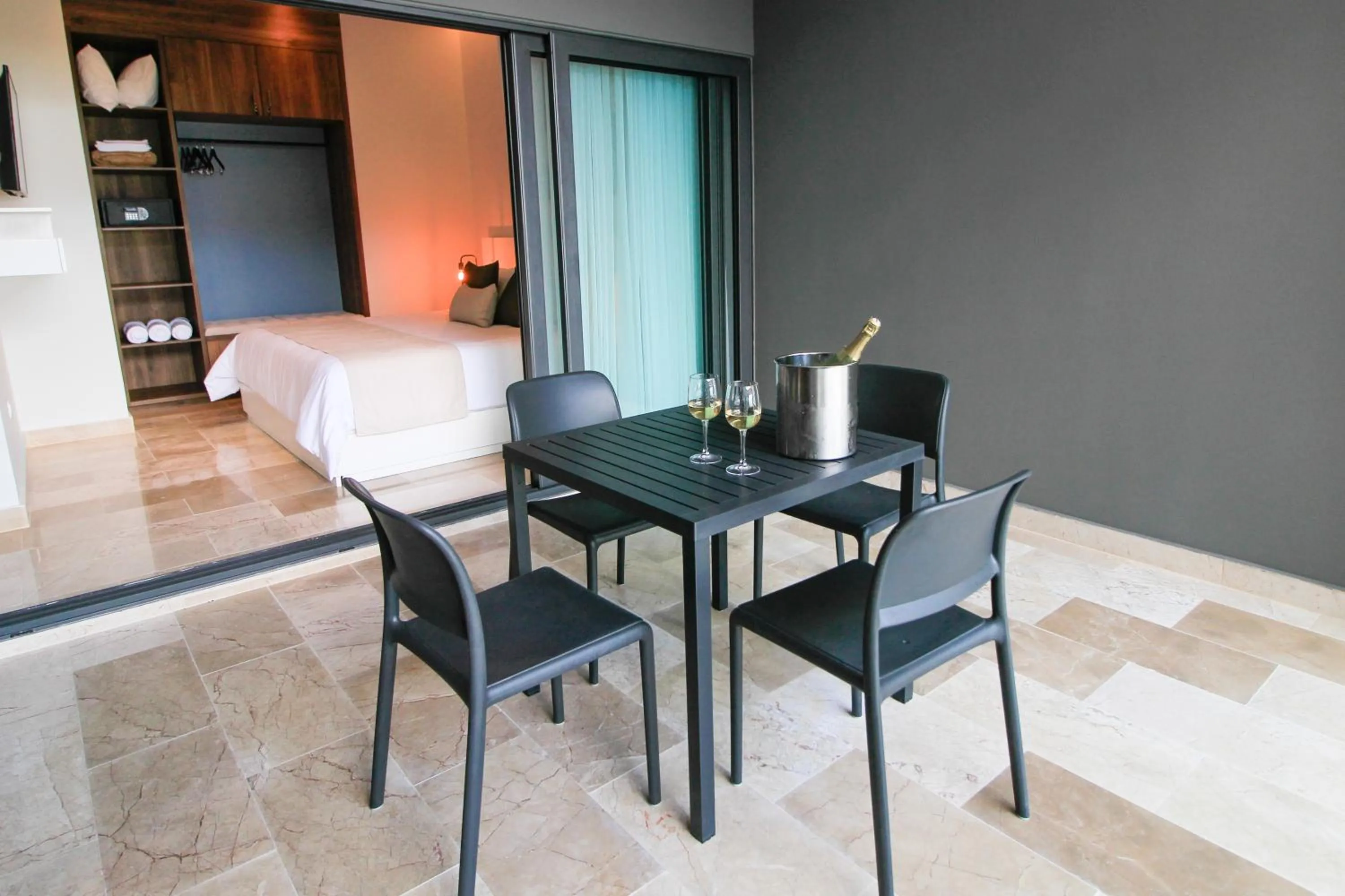 Balcony/Terrace in Singular Dream Vacation Rentals