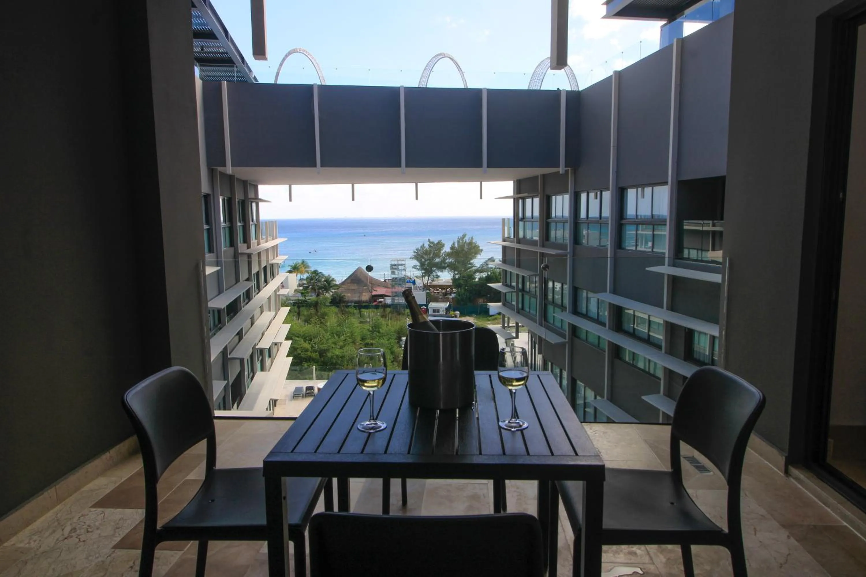 Natural landscape in Singular Dream Vacation Rentals