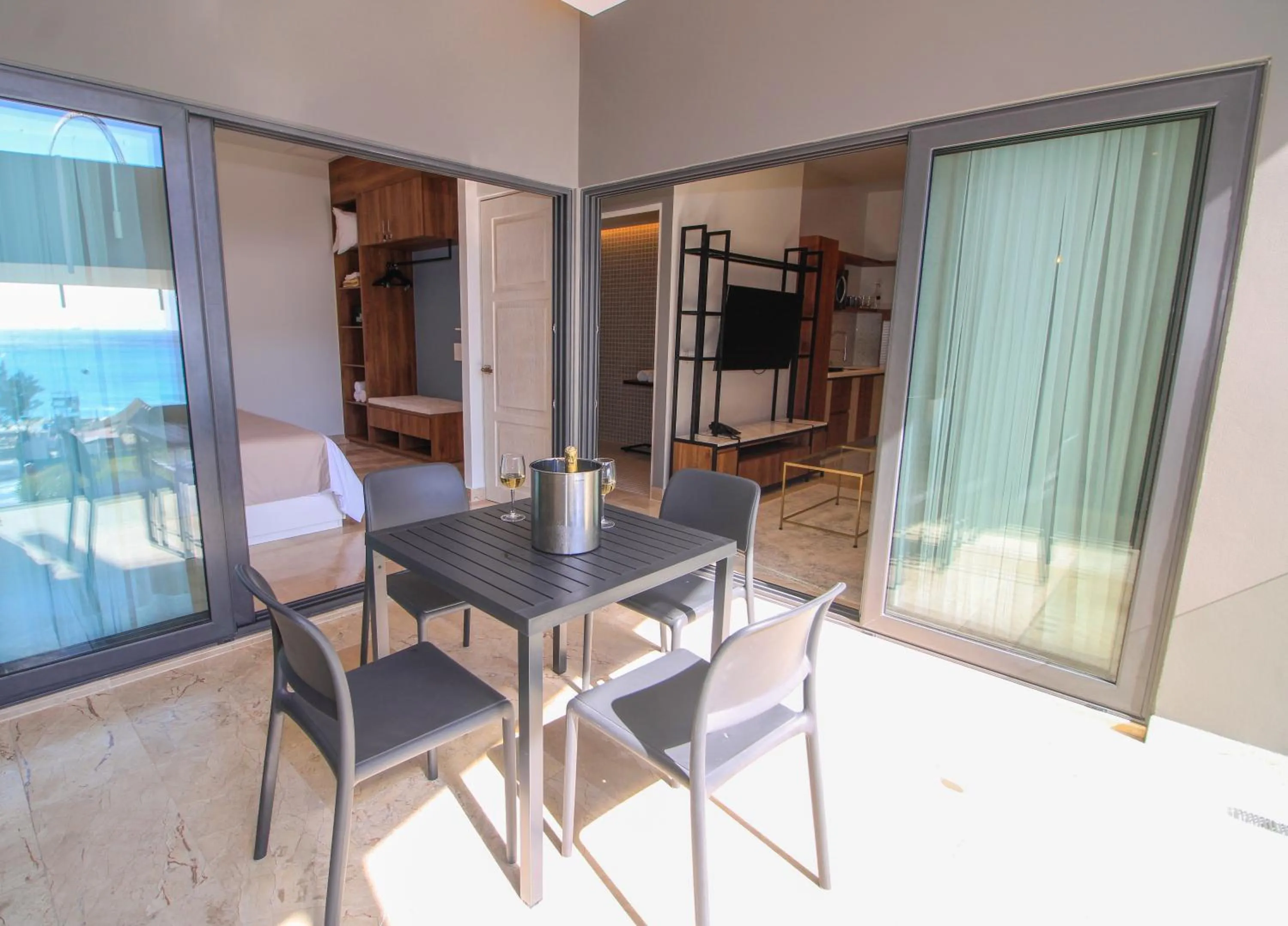 Balcony/Terrace in Singular Dream Vacation Rentals