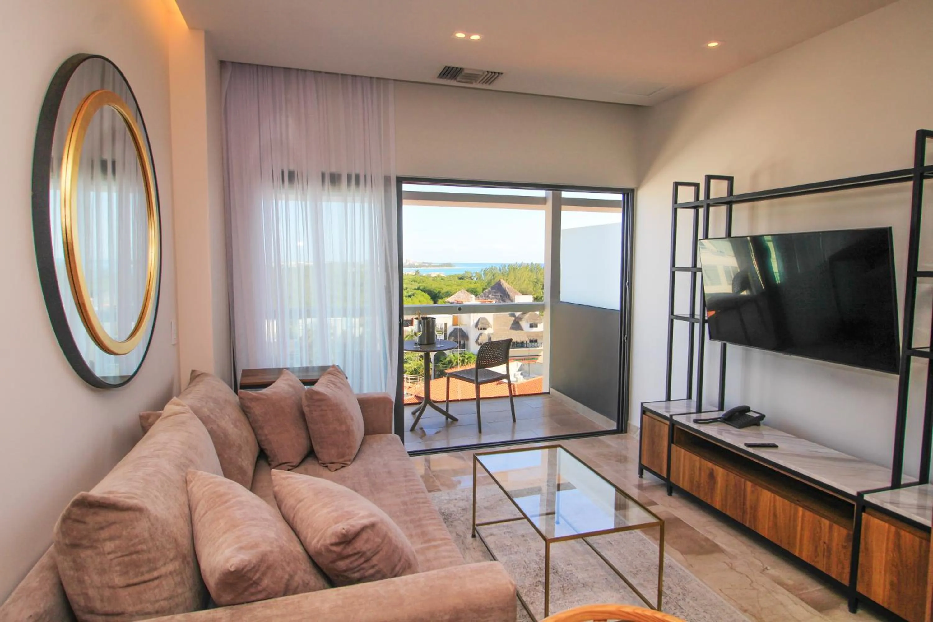 Natural landscape in Singular Dream Vacation Rentals