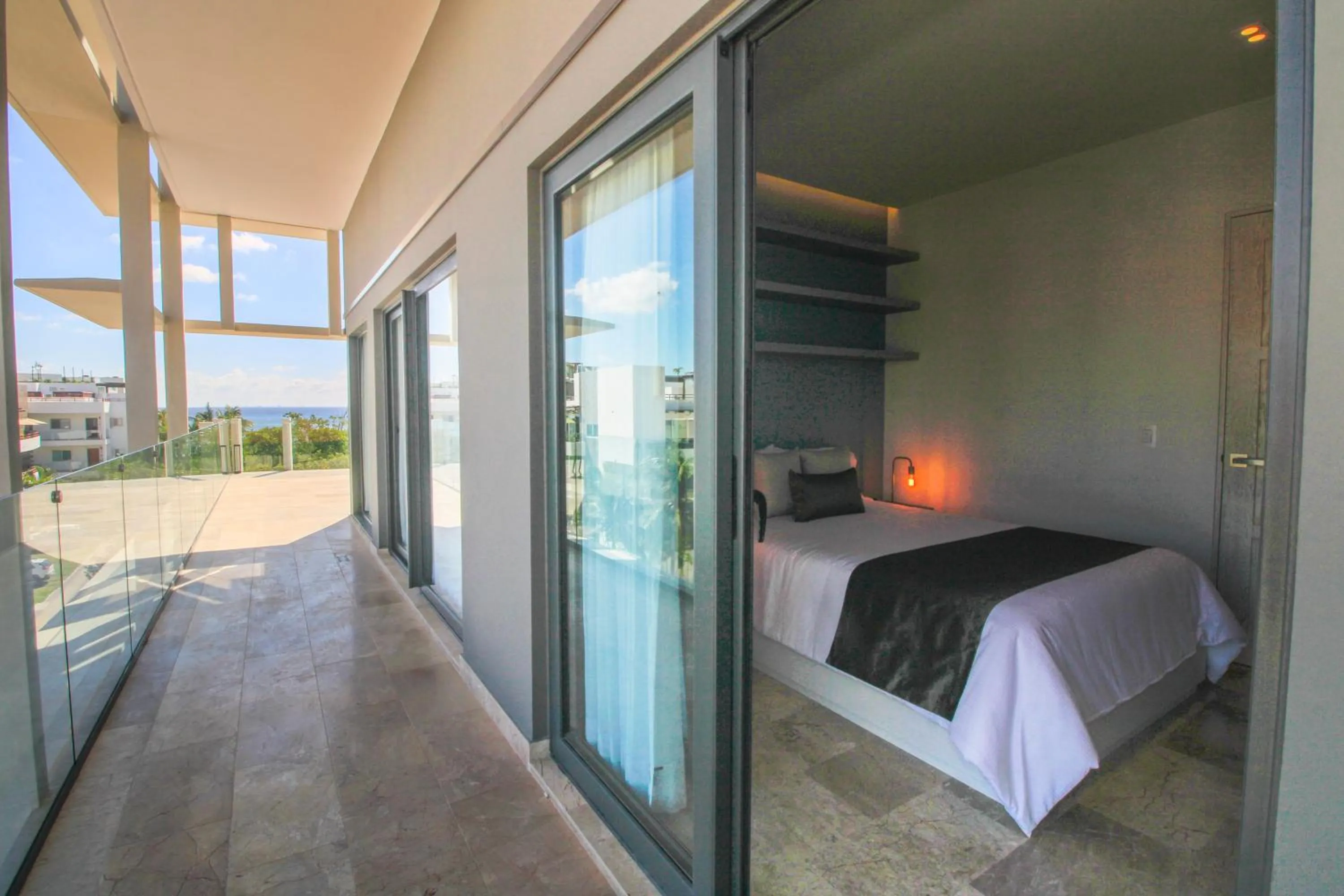 Balcony/Terrace, Bed in Singular Dream Vacation Rentals