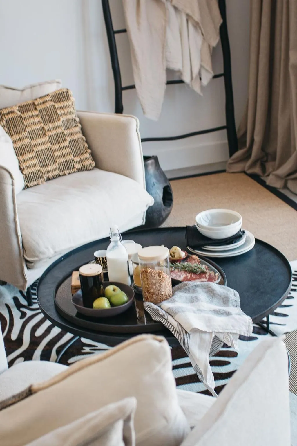 Seating area in Majuba Country Lodge