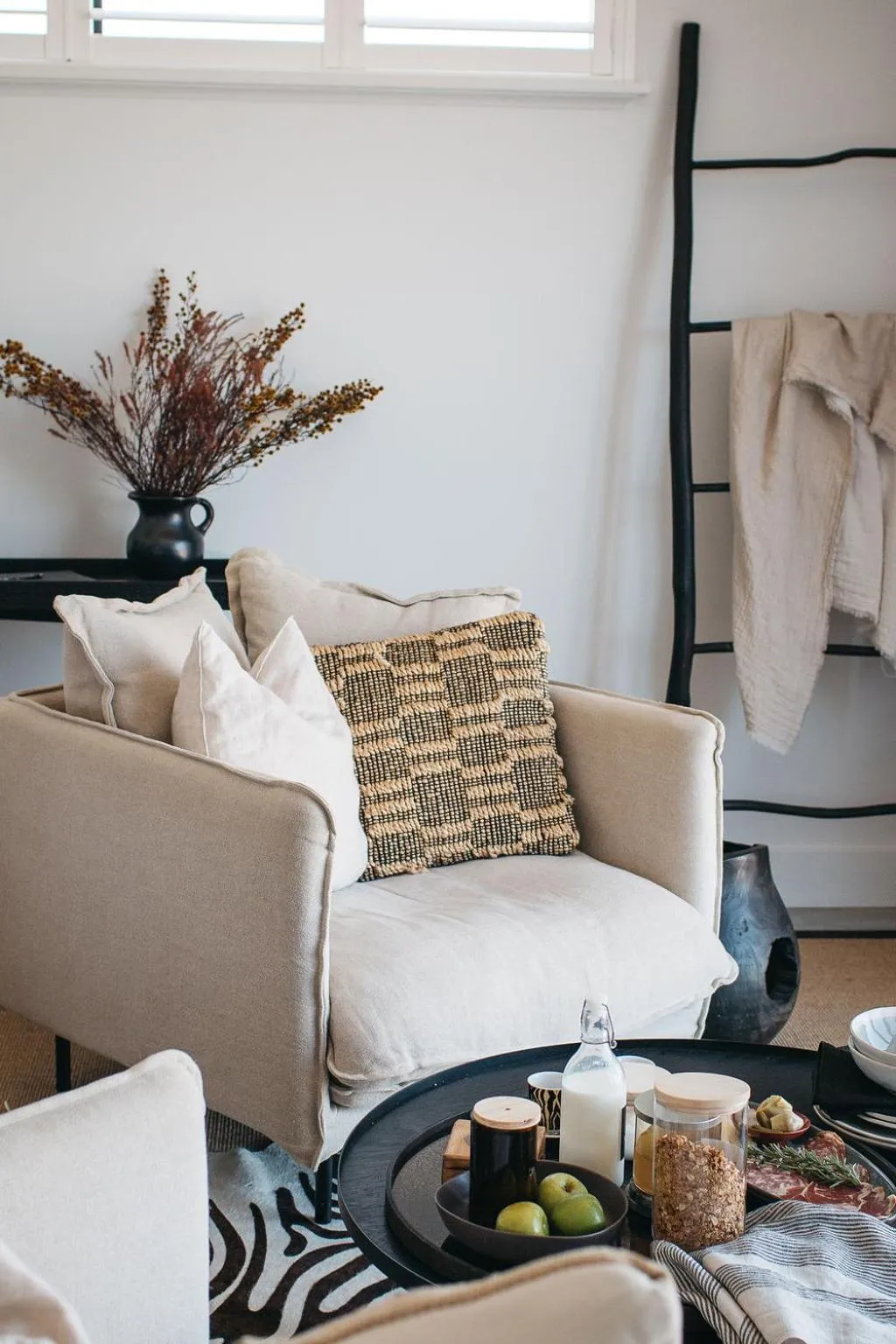 Seating area in Majuba Country Lodge