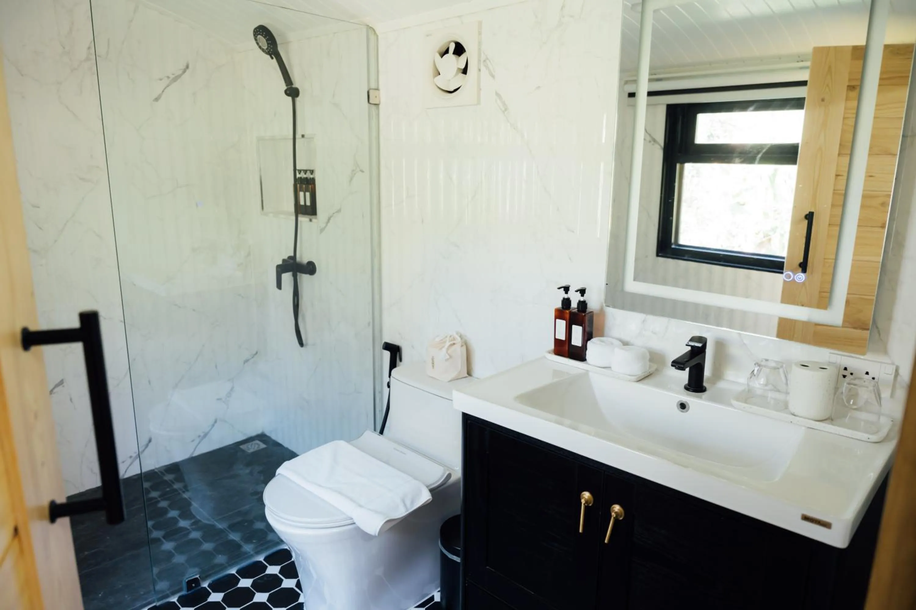 Bathroom in LA COCOTTE VILLA & FARM KHAO YAI