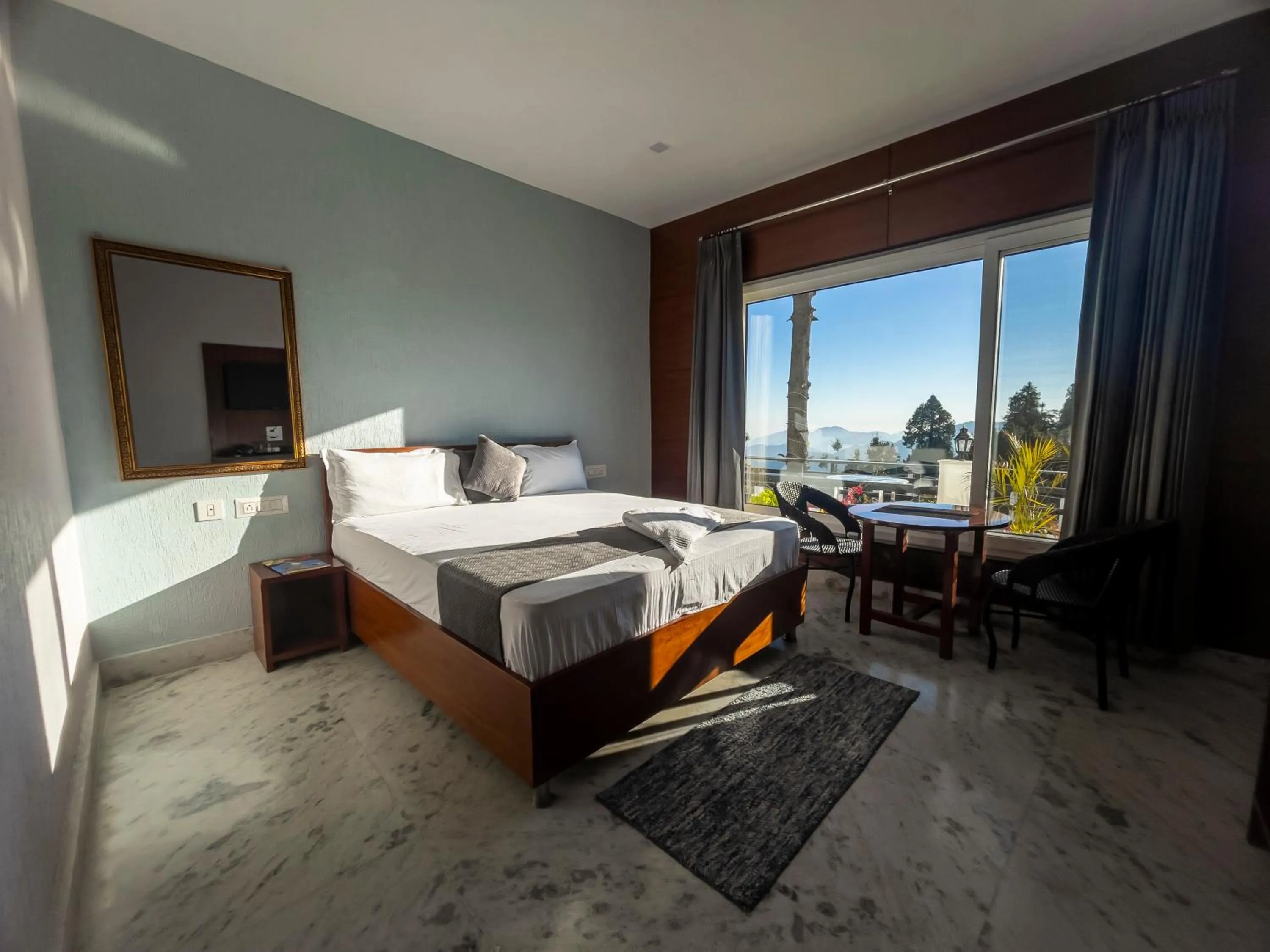 Photo of the whole room, Bed in PinnacleHouse kanatal Uttarakhand