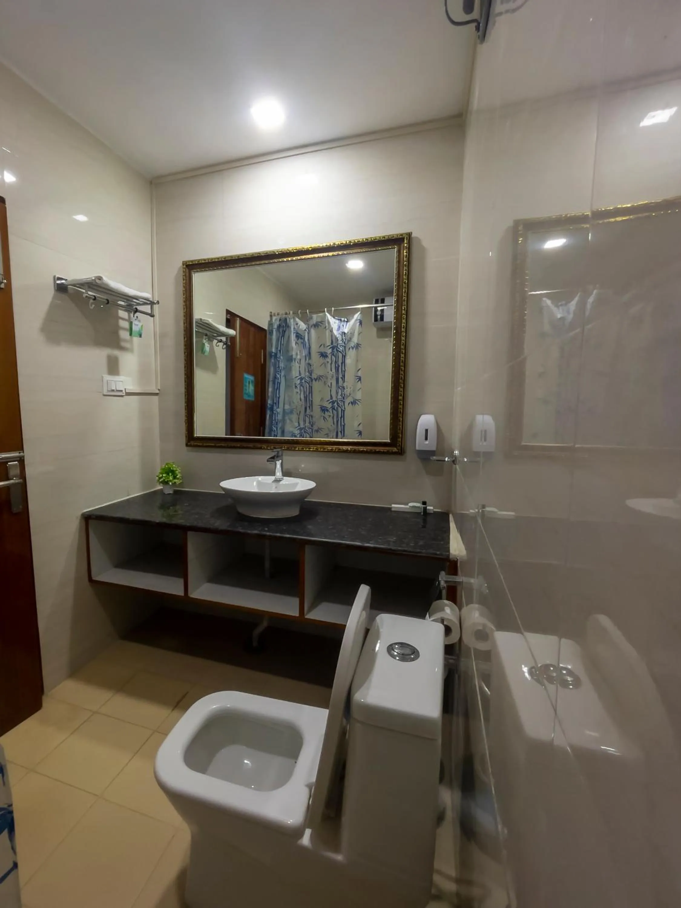 Bathroom in PinnacleHouse kanatal Uttarakhand