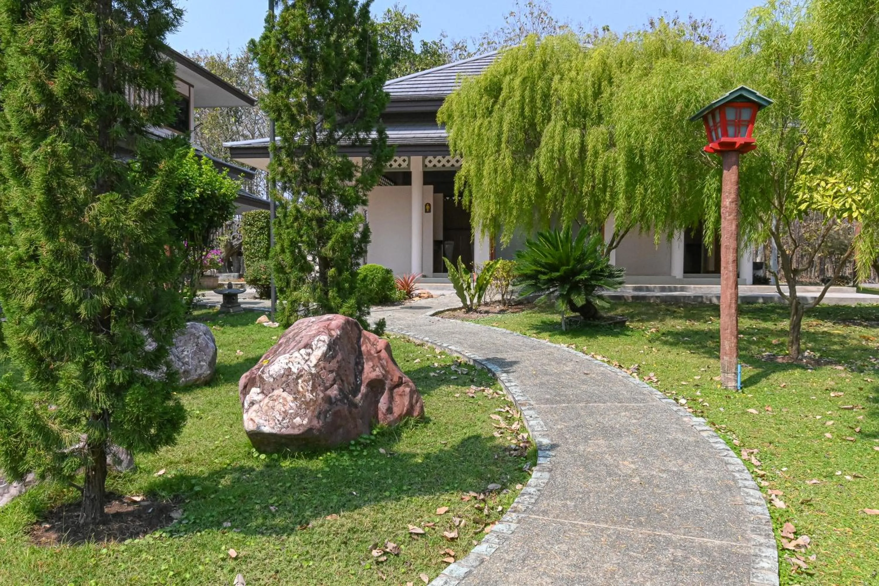 Property building in Suanphung Bonsai Village