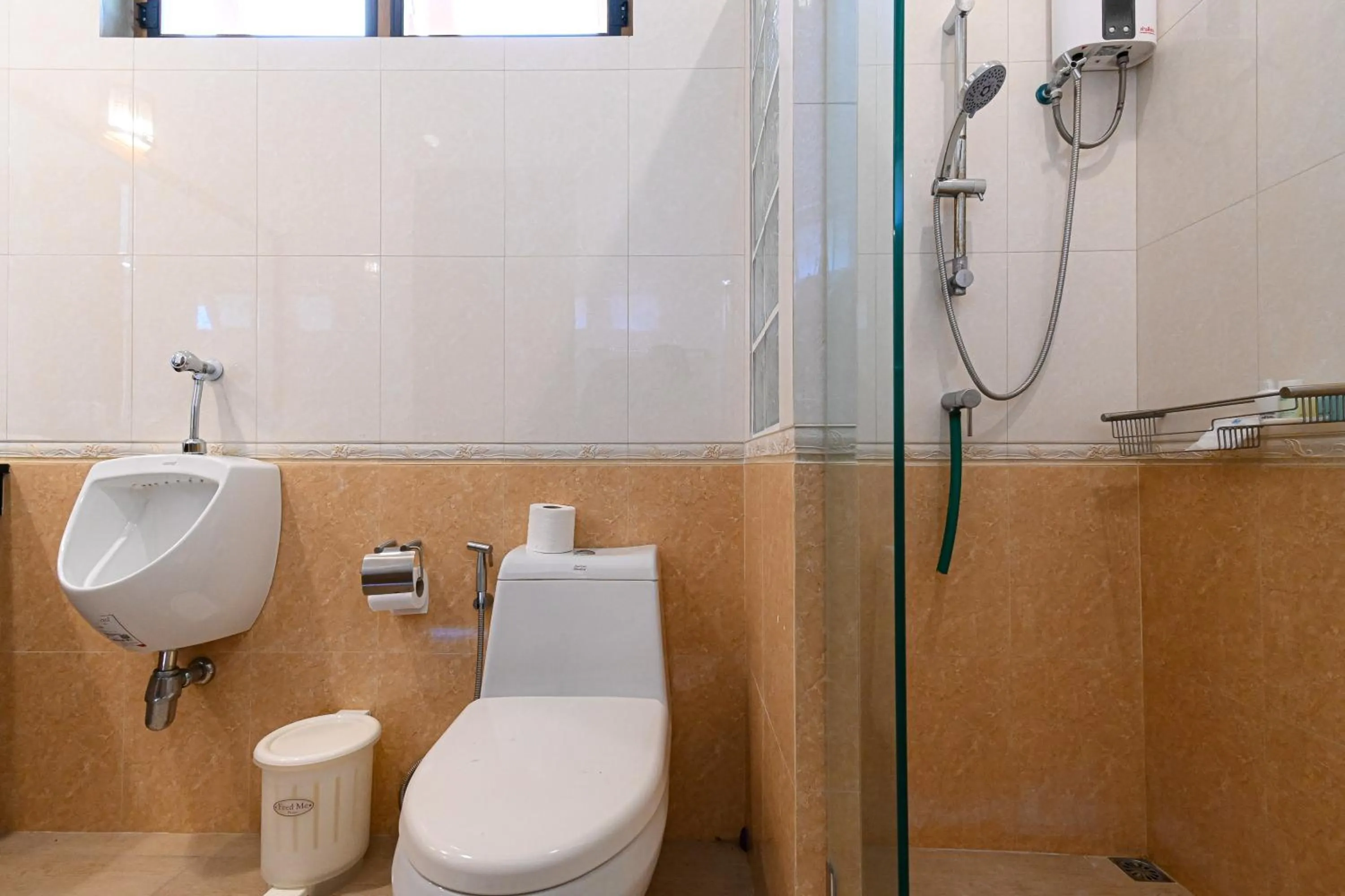 Shower in Suanphung Bonsai Village