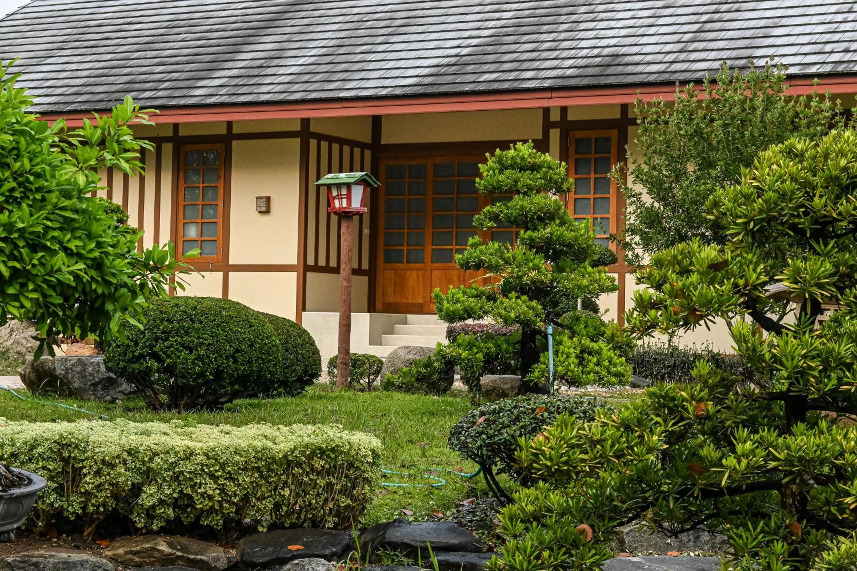 Property building in Suanphung Bonsai Village
