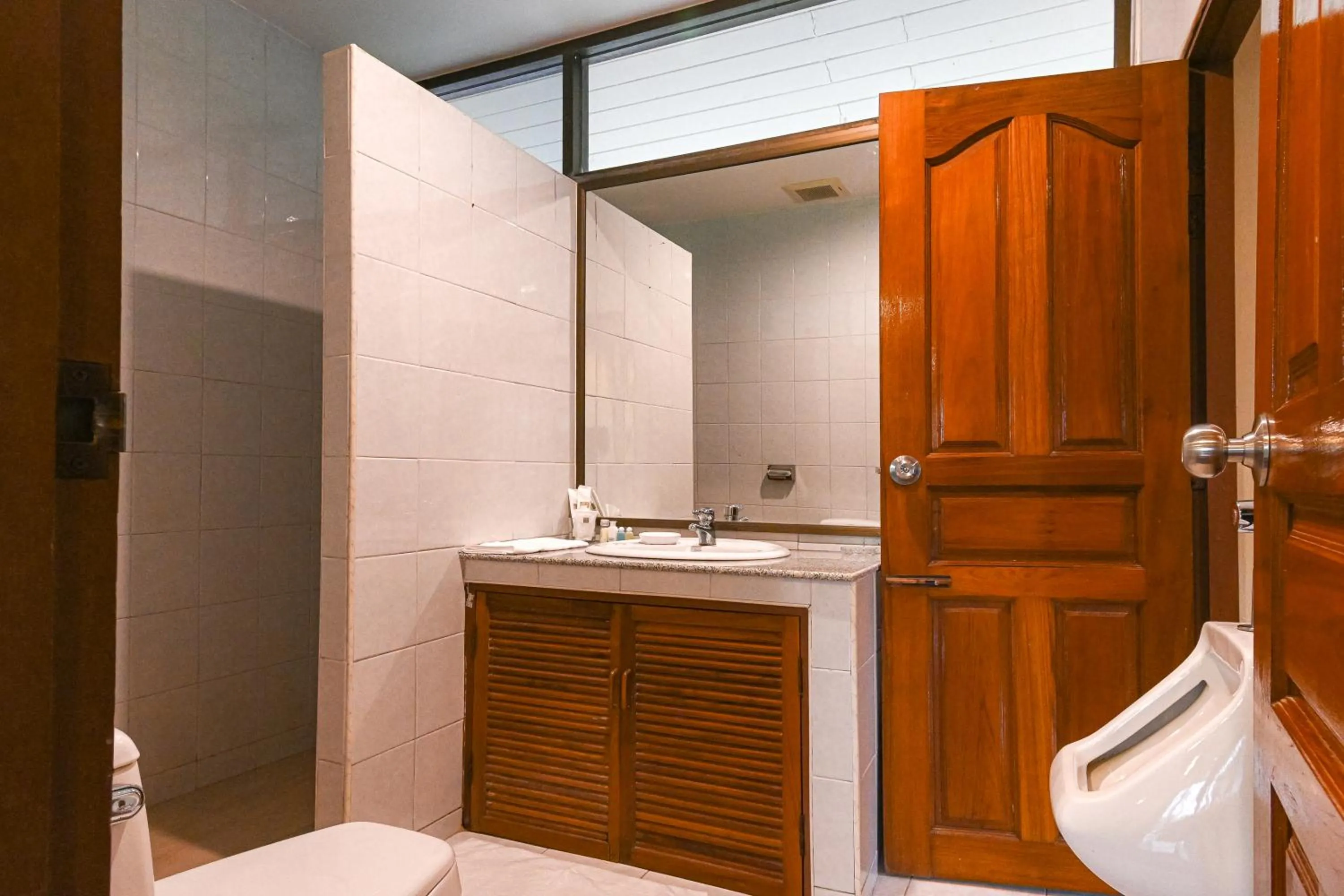 Bathroom in Suanphung Bonsai Village