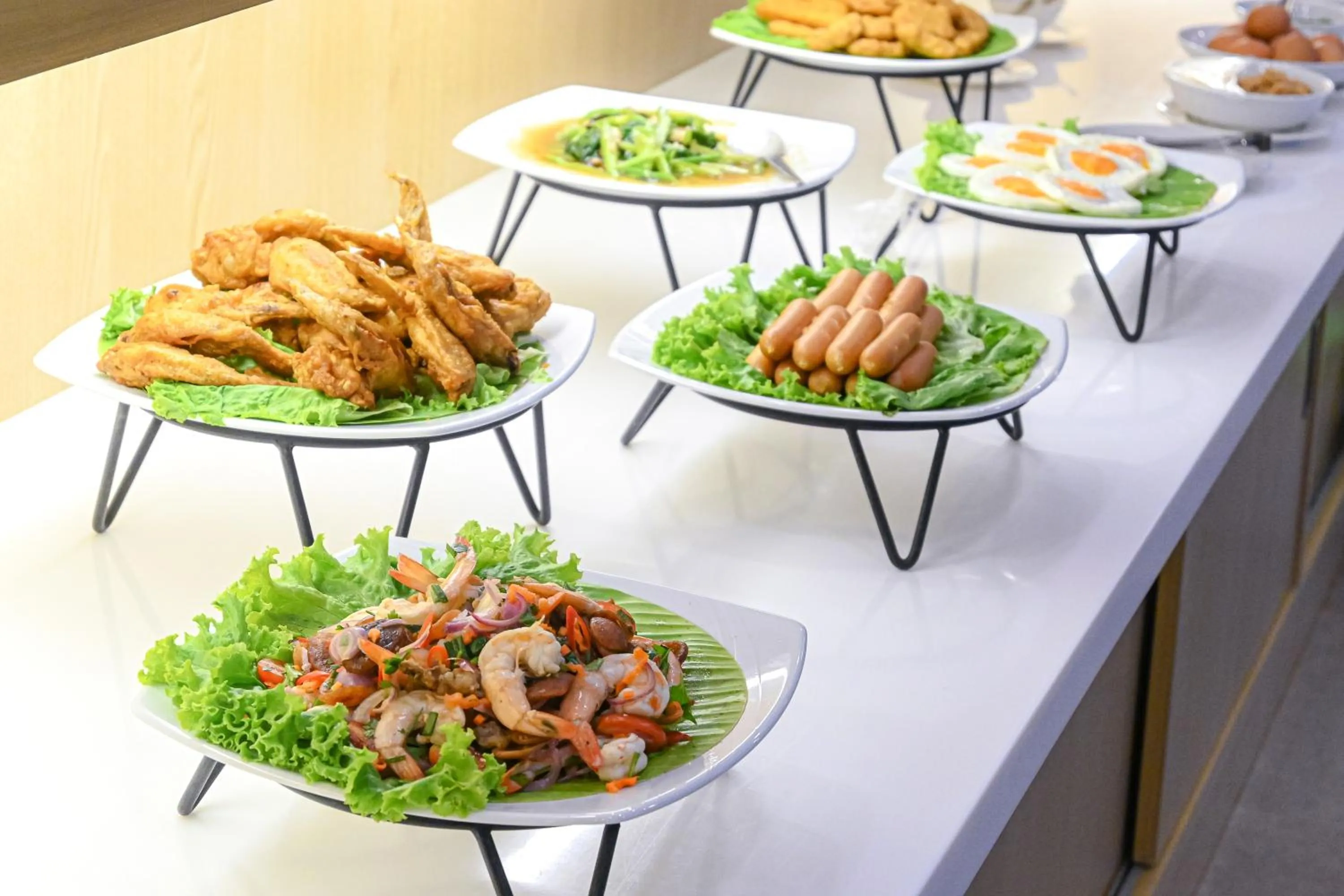 Food and drinks in Suanphung Bonsai Village