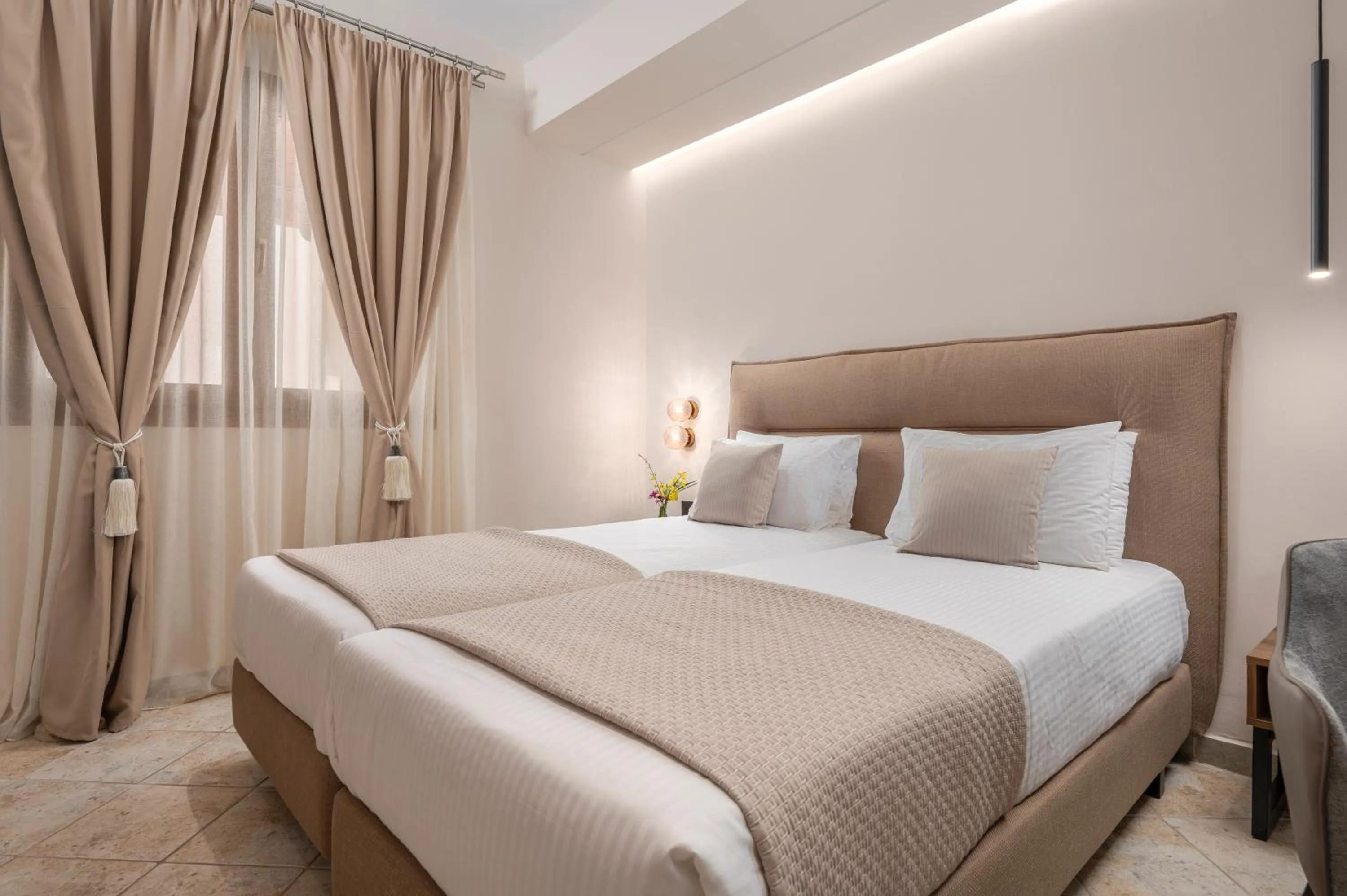 Bed in Alia Palace Hotel - Adults Only 16+