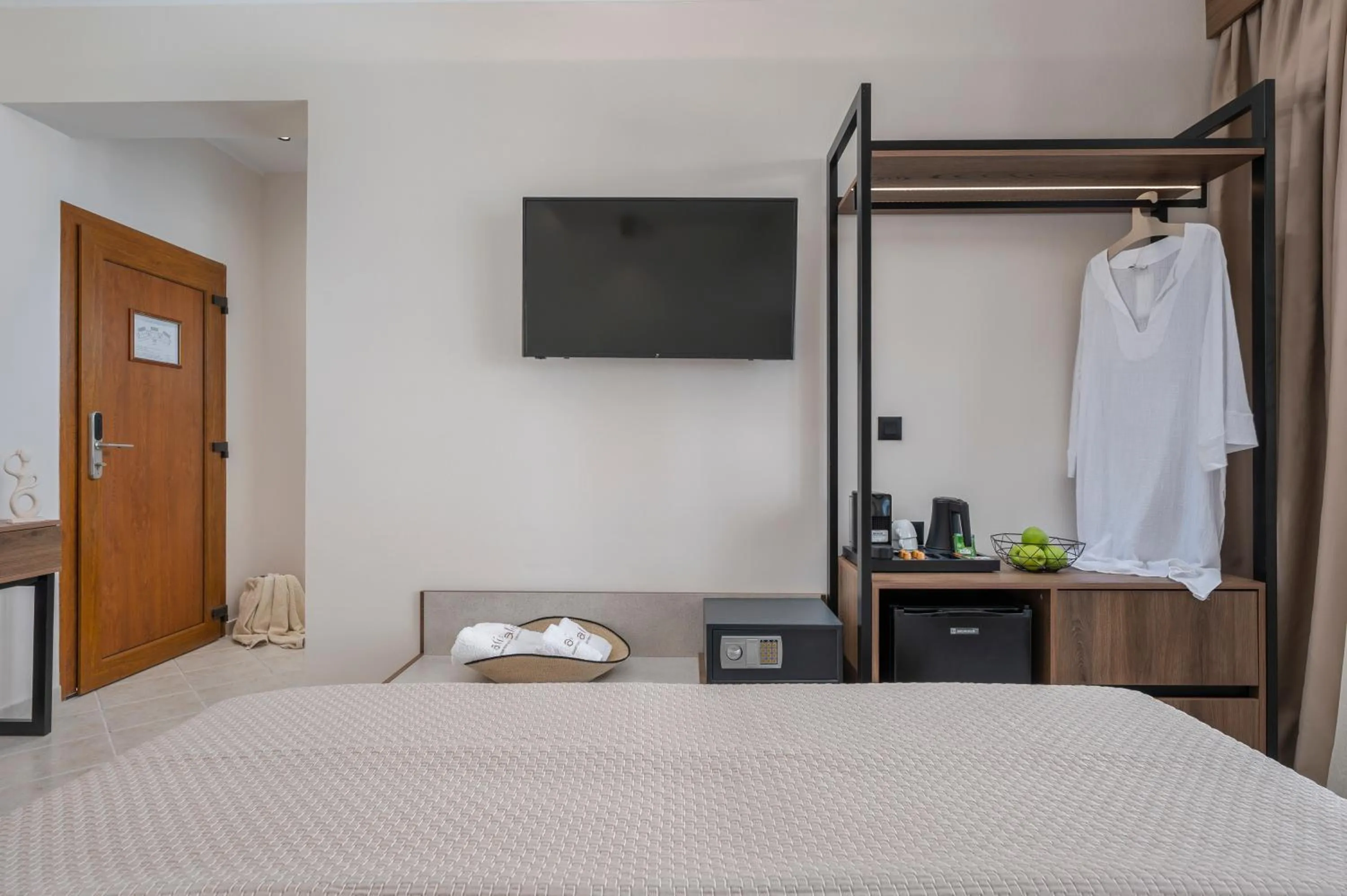 furniture, Bed in Alia Palace Hotel - Adults Only 16+