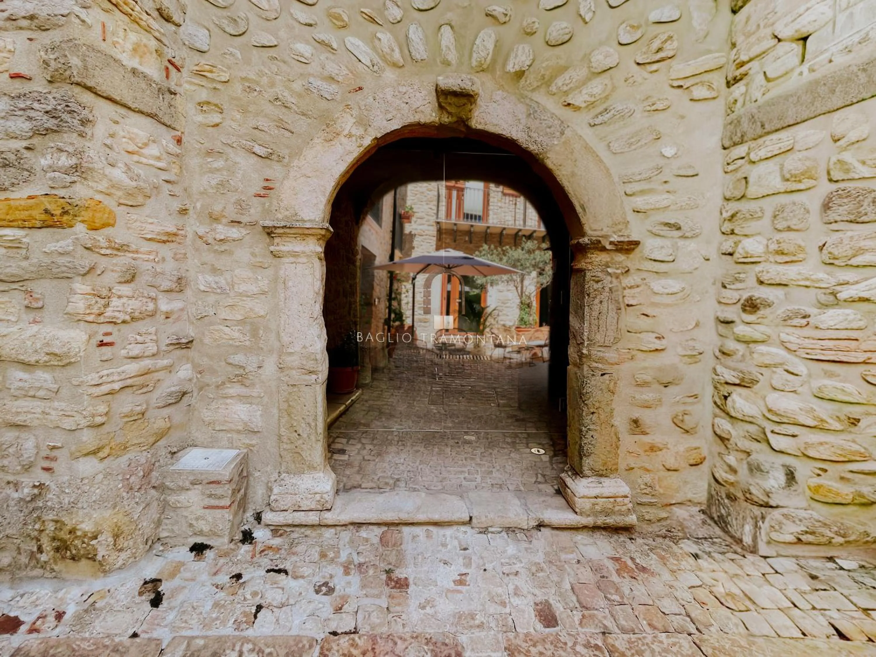 Property building in BAGLIO TRAMONTANA