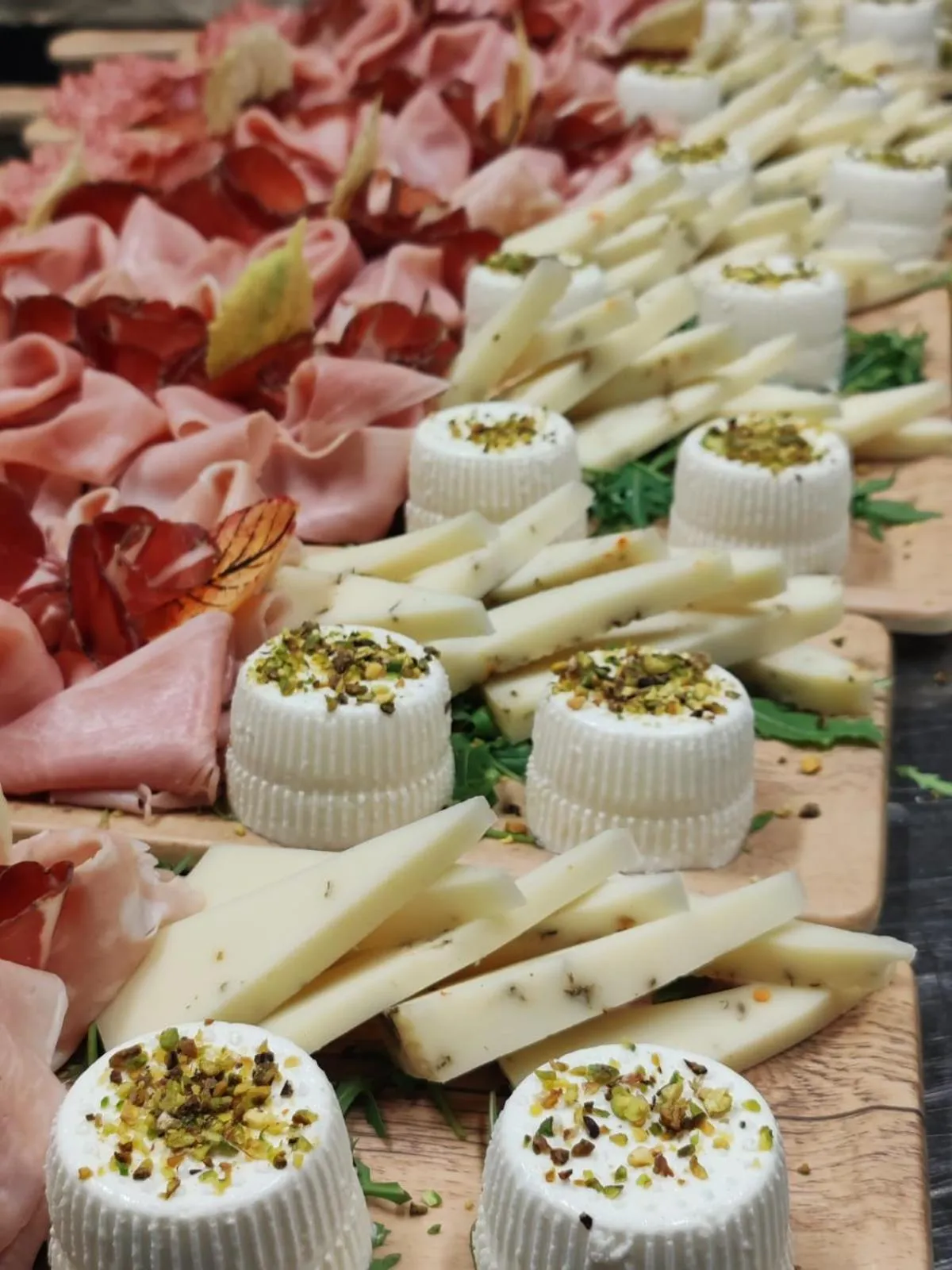 Restaurant/places to eat in BAGLIO TRAMONTANA