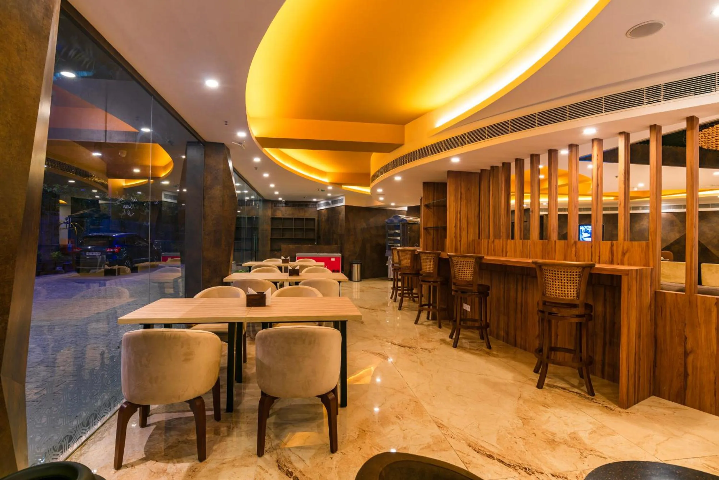 Restaurant/places to eat in Classic Regency