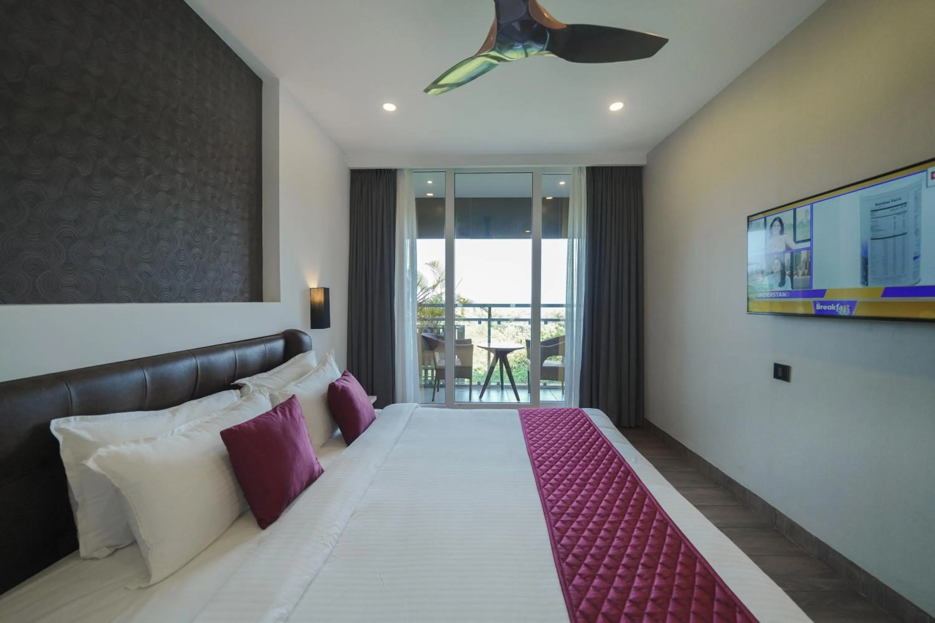 Bed in Classic Regency