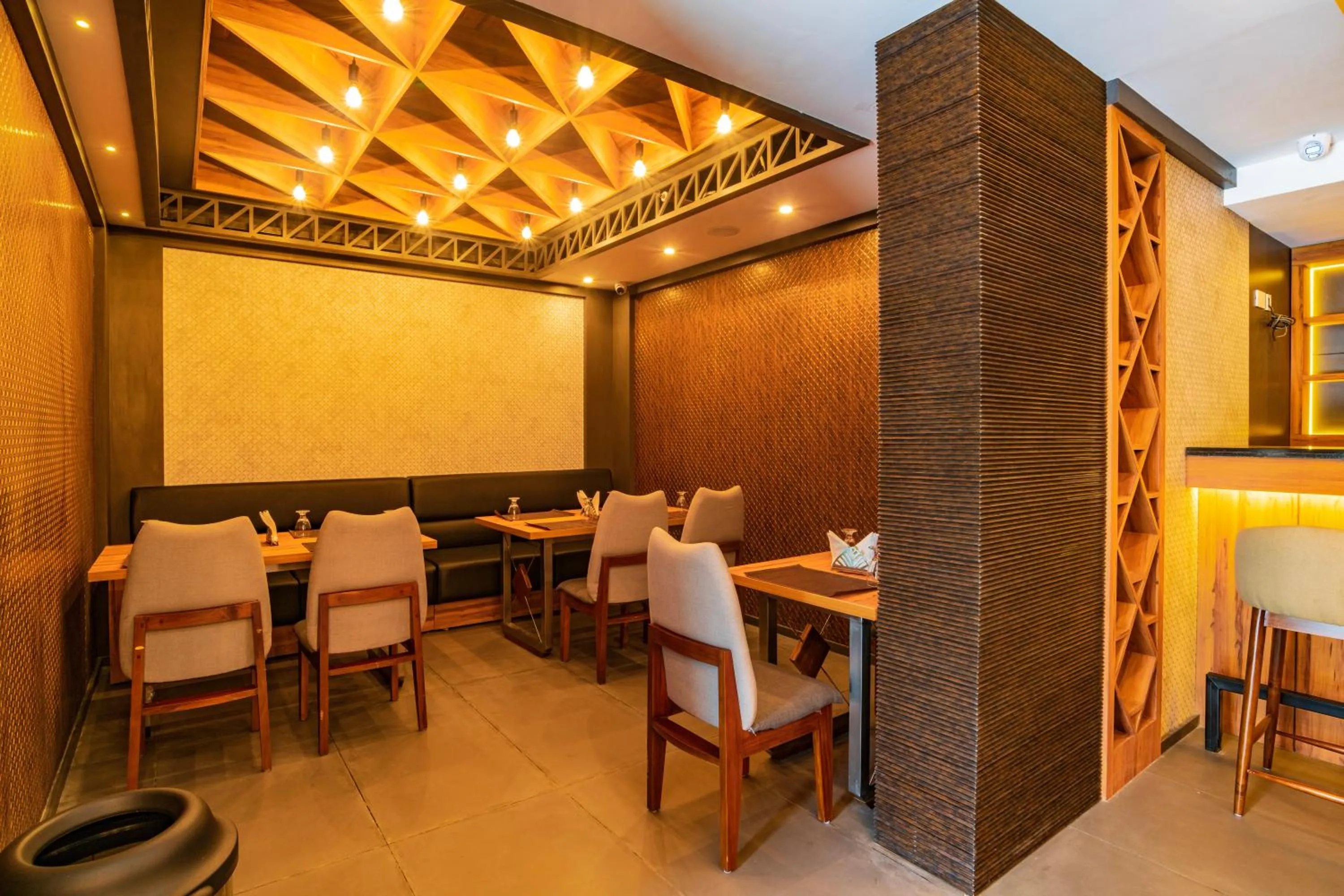 Restaurant/places to eat in Classic Regency