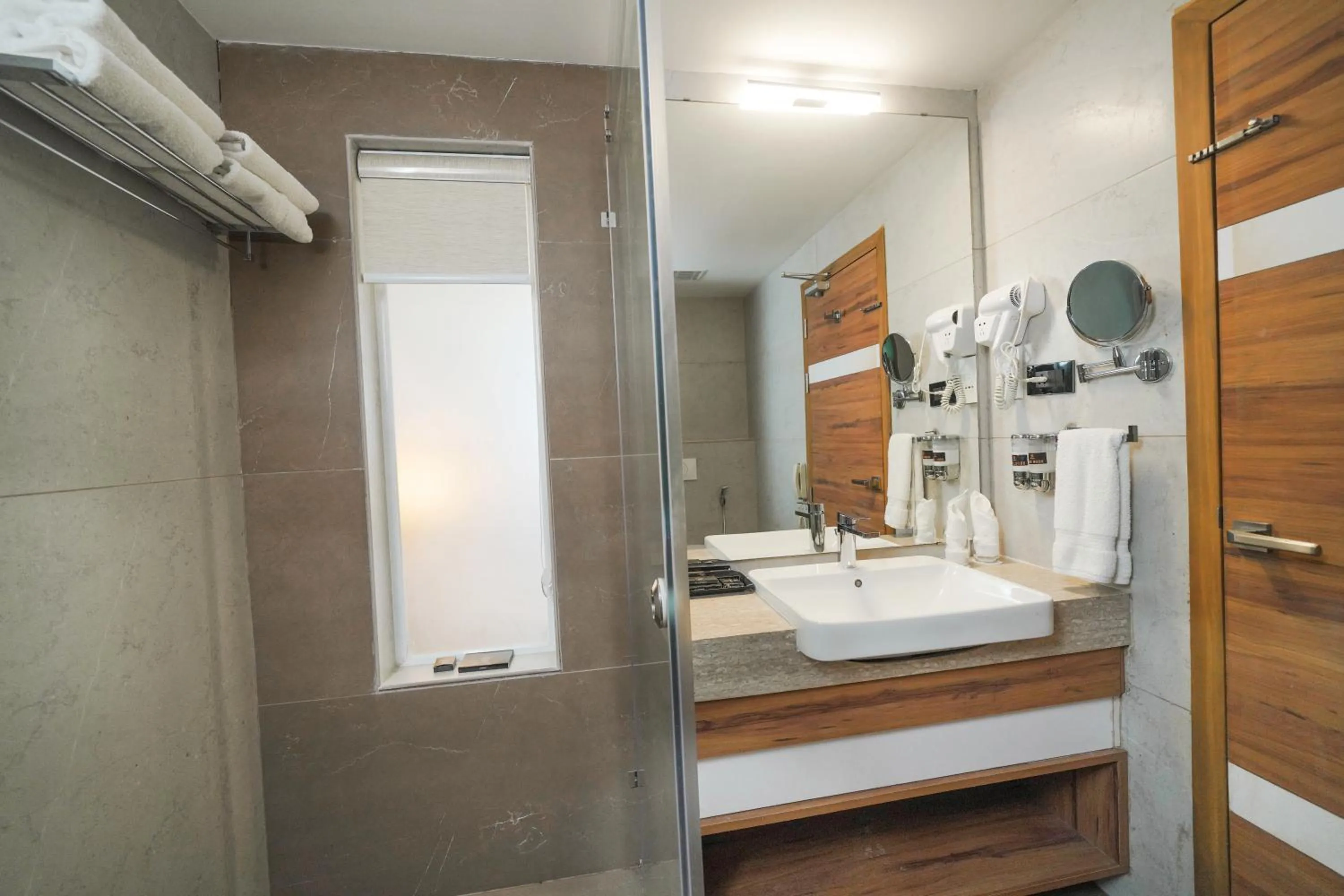 Bathroom in Classic Regency