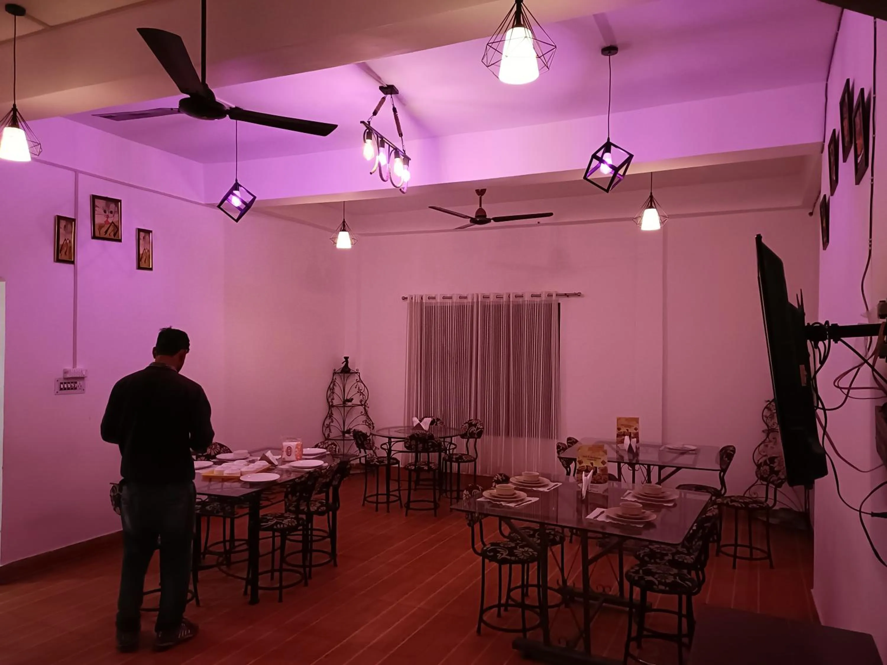 Restaurant/places to eat in Nature Hike