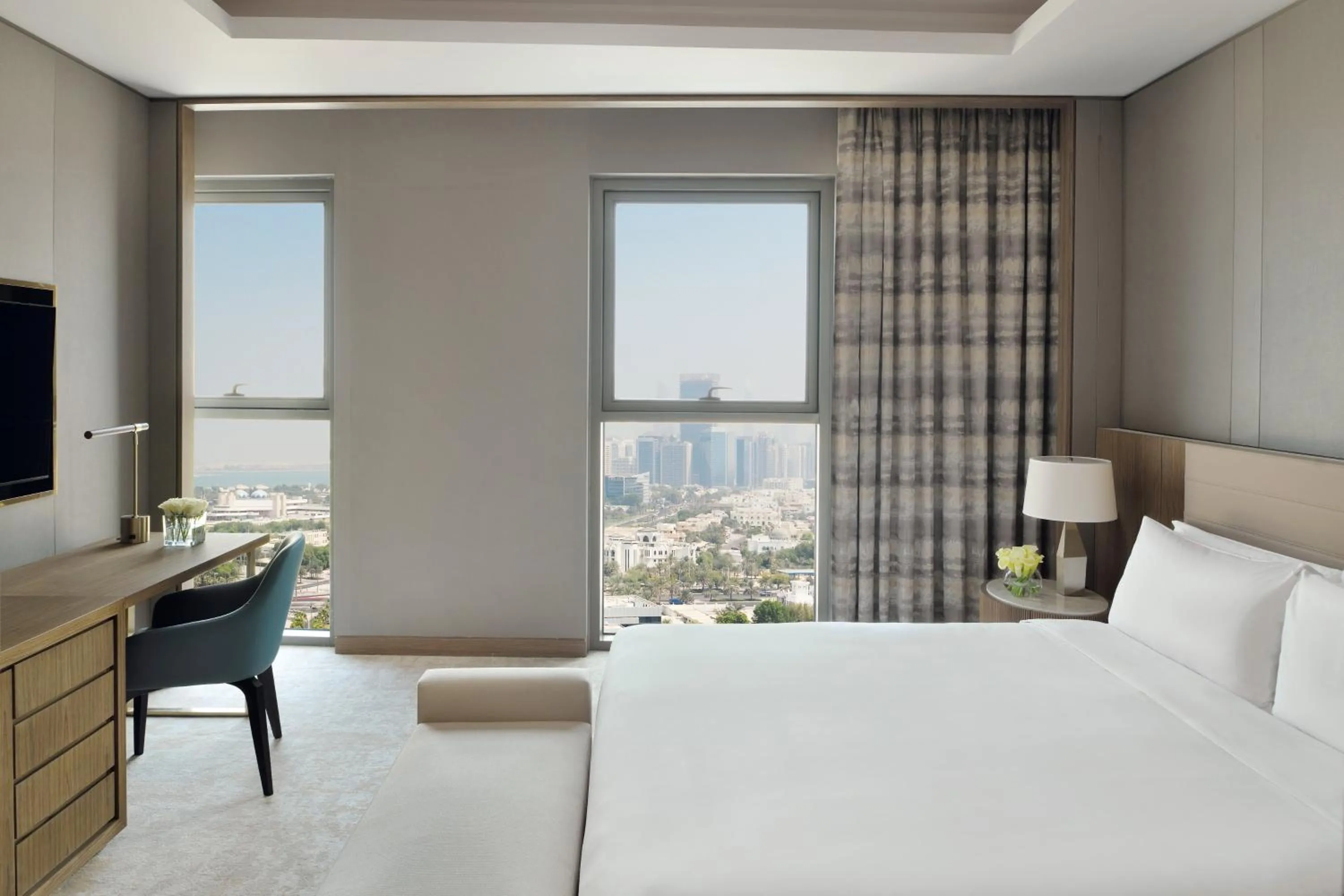 Photo of the whole room, Bed in InterContinental Residences Abu Dhabi by IHG