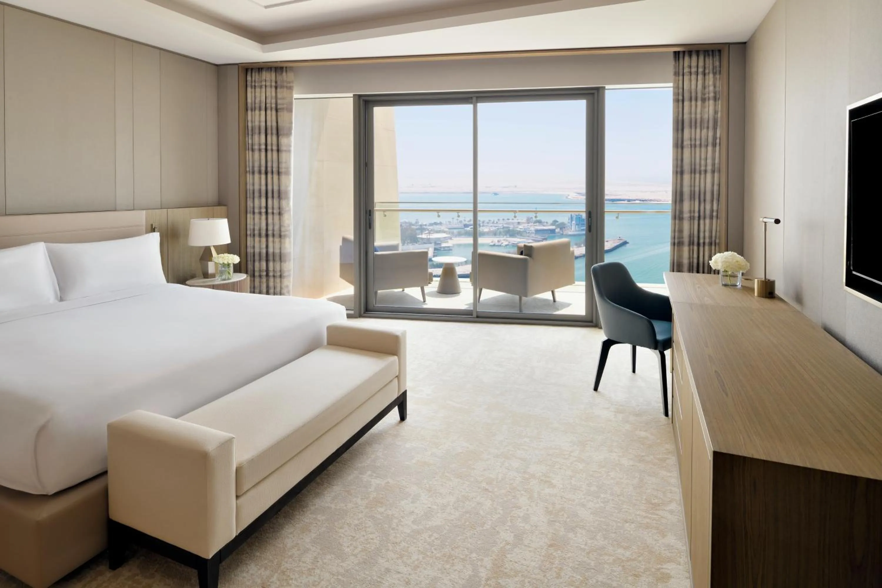 Bed in InterContinental Residences Abu Dhabi by IHG