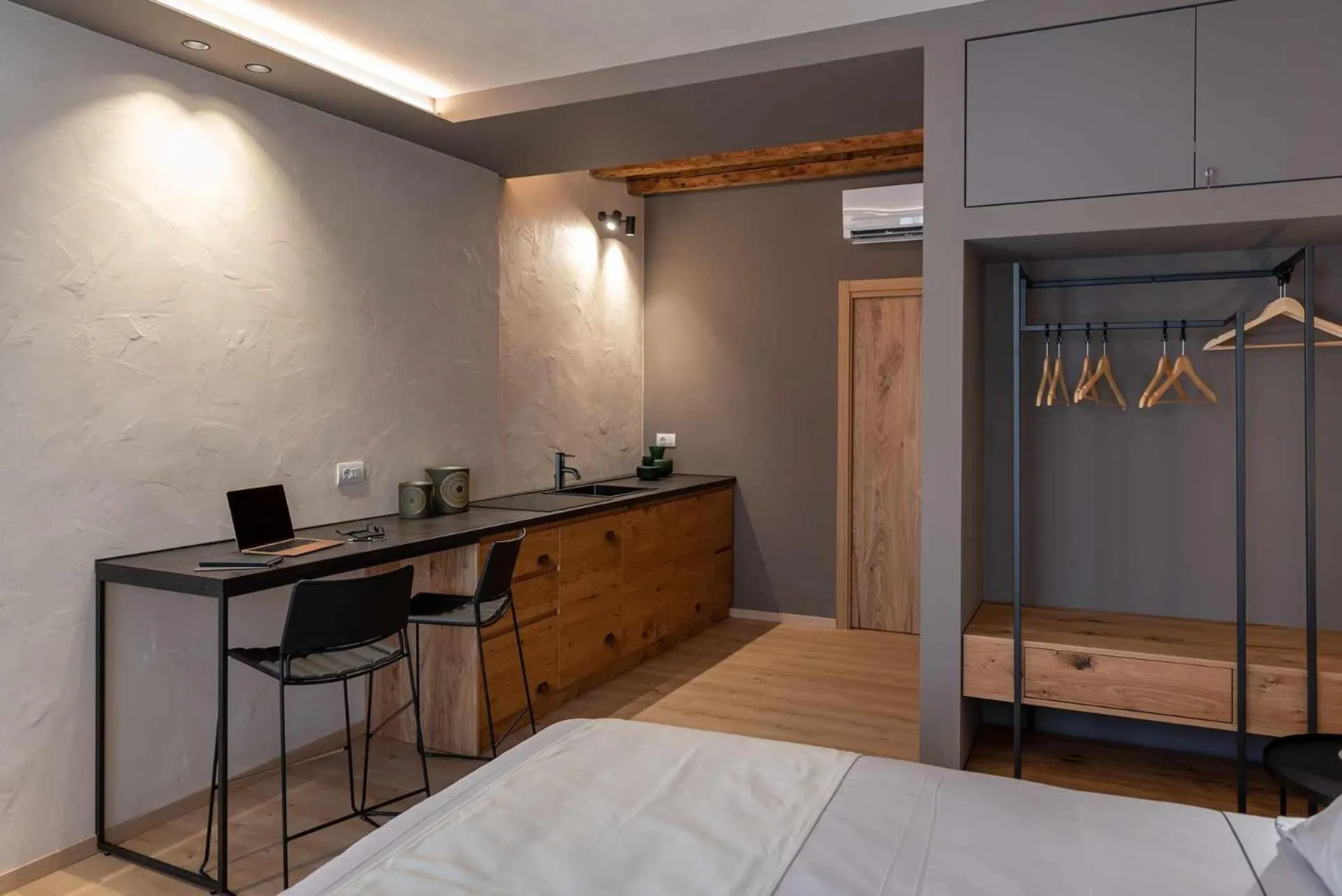 Kitchen or kitchenette, Bed in Buranelli Charme Rooms