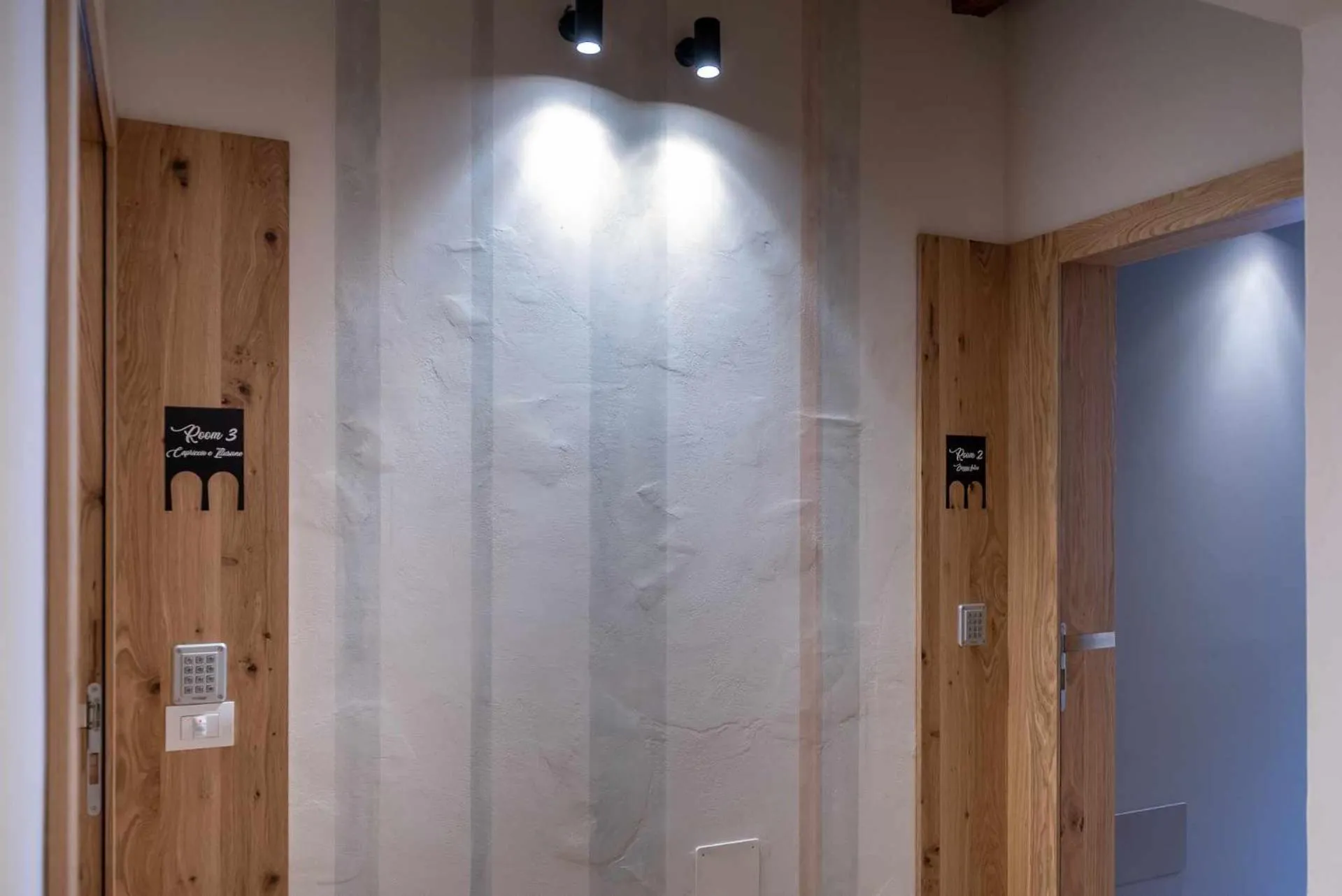 Facade/entrance in Buranelli Charme Rooms