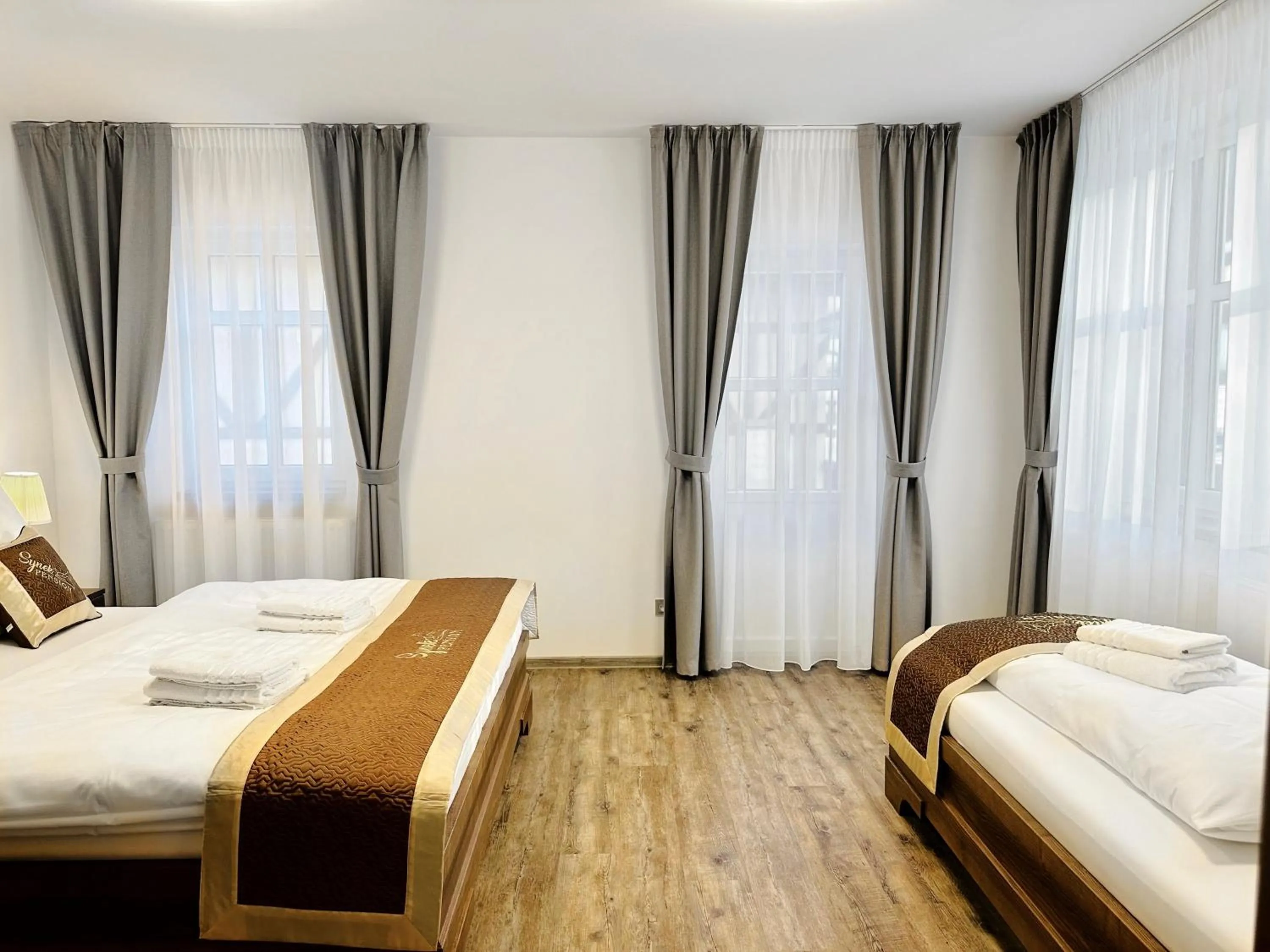 Bed in SYNEK Pension