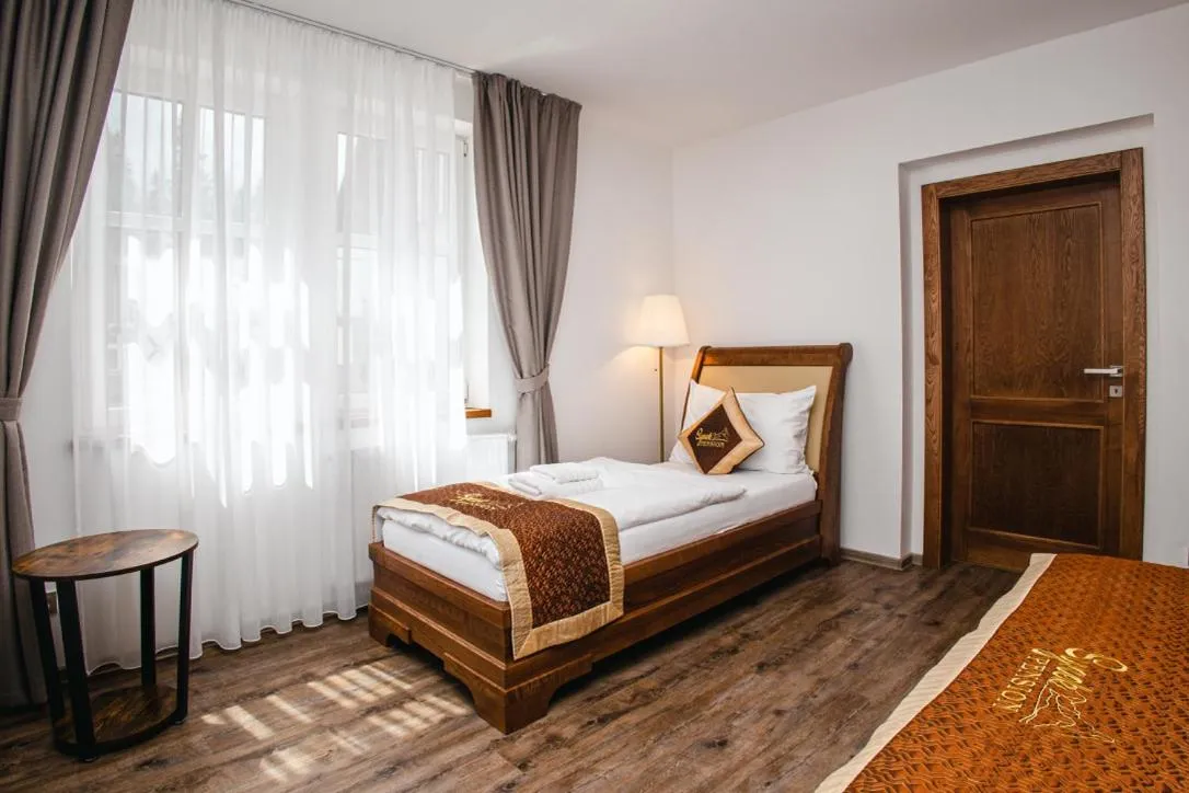 Bed in SYNEK Pension