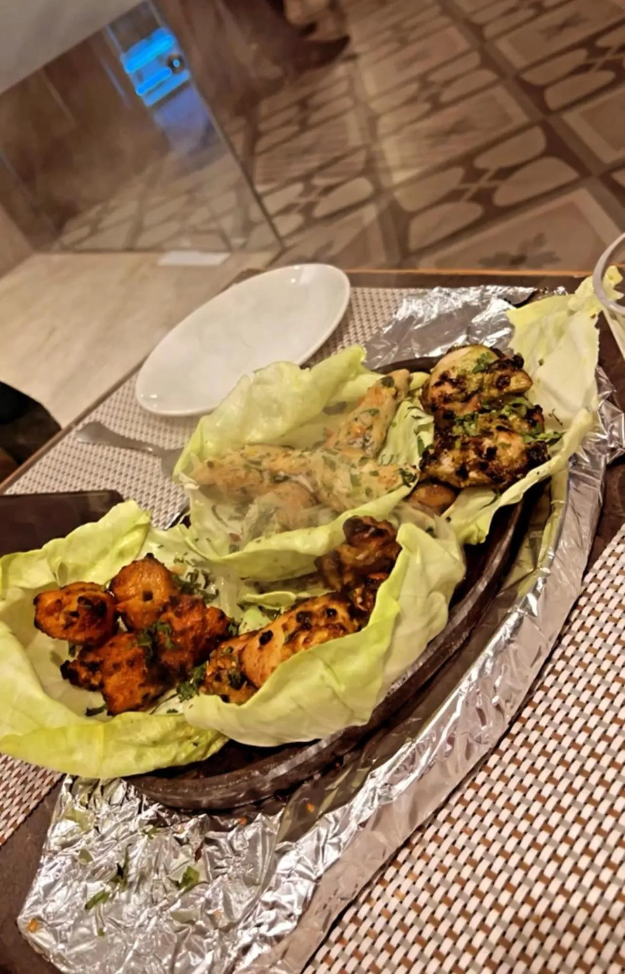 Restaurant/places to eat in Hotel Euphoria Green