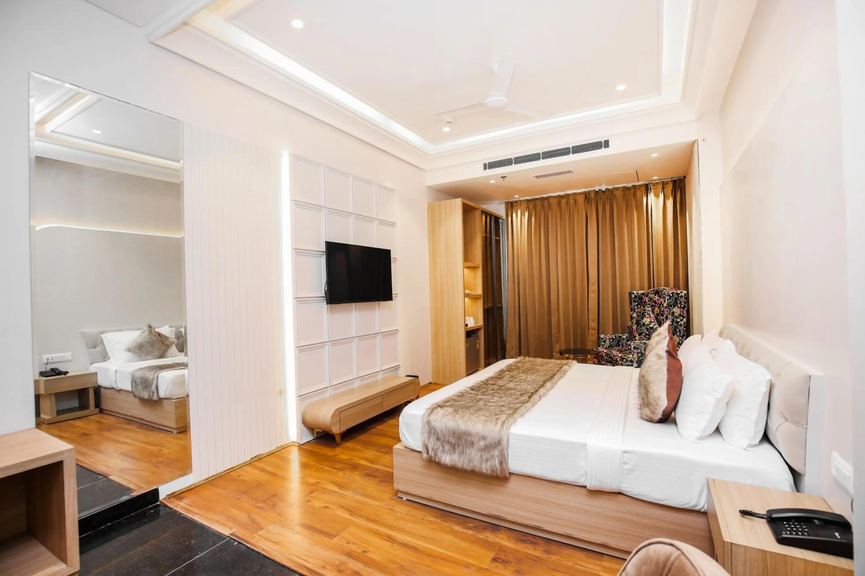 Photo of the whole room, Bed in Hotel Euphoria Green